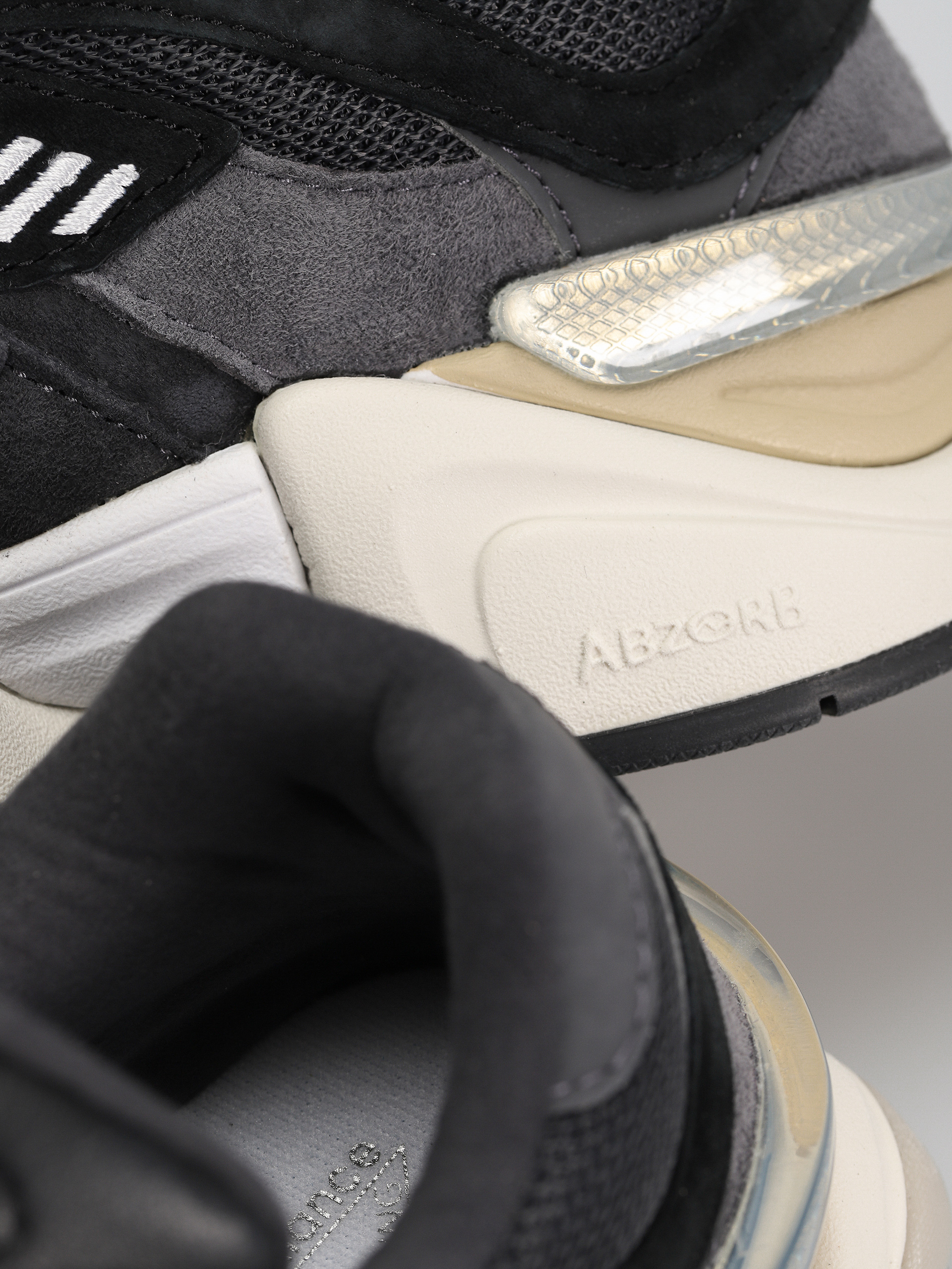 New Balance 9060 Shoes (black)