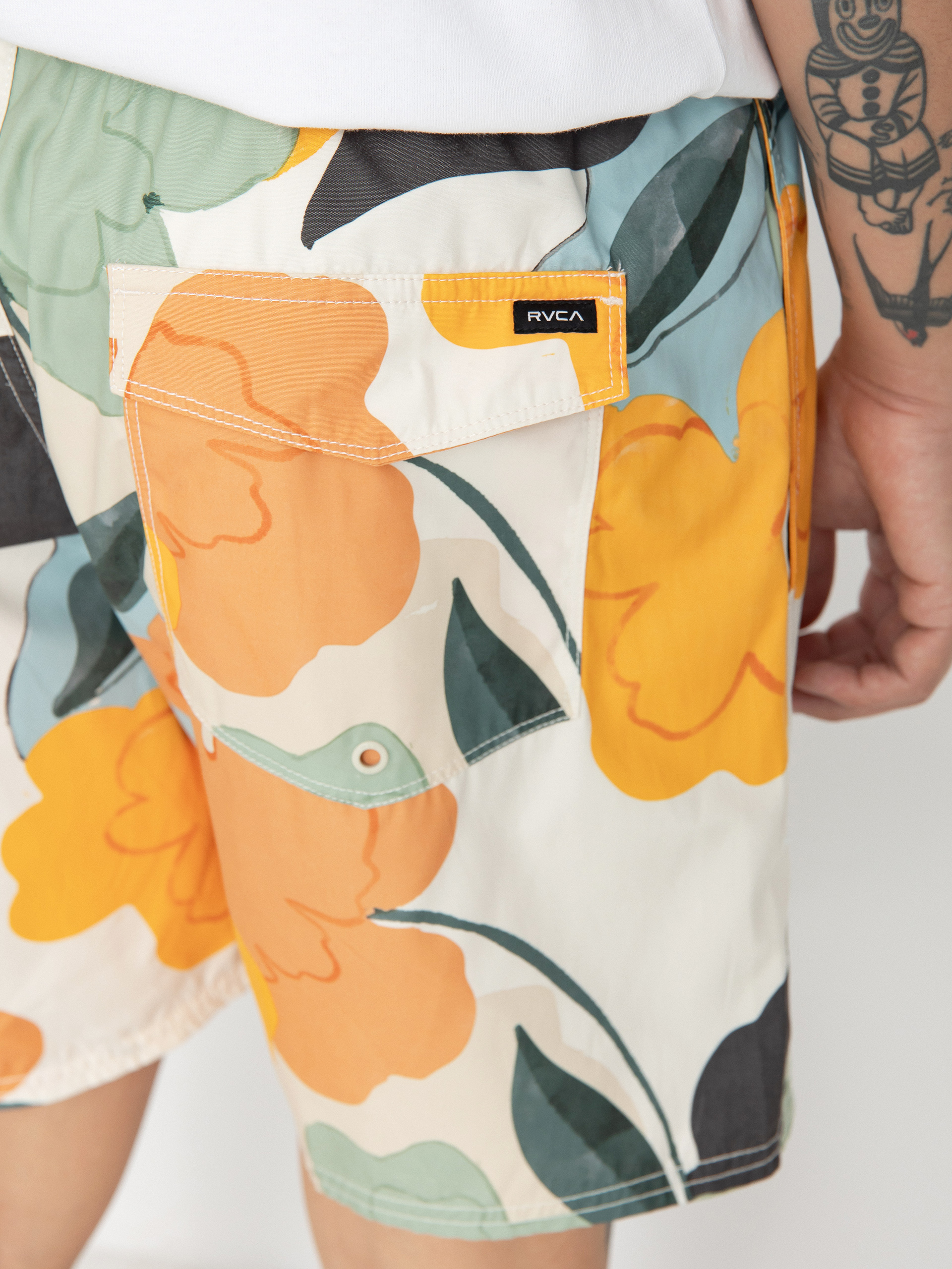 RVCA Perry Elastic Boardshorts (multi floral)