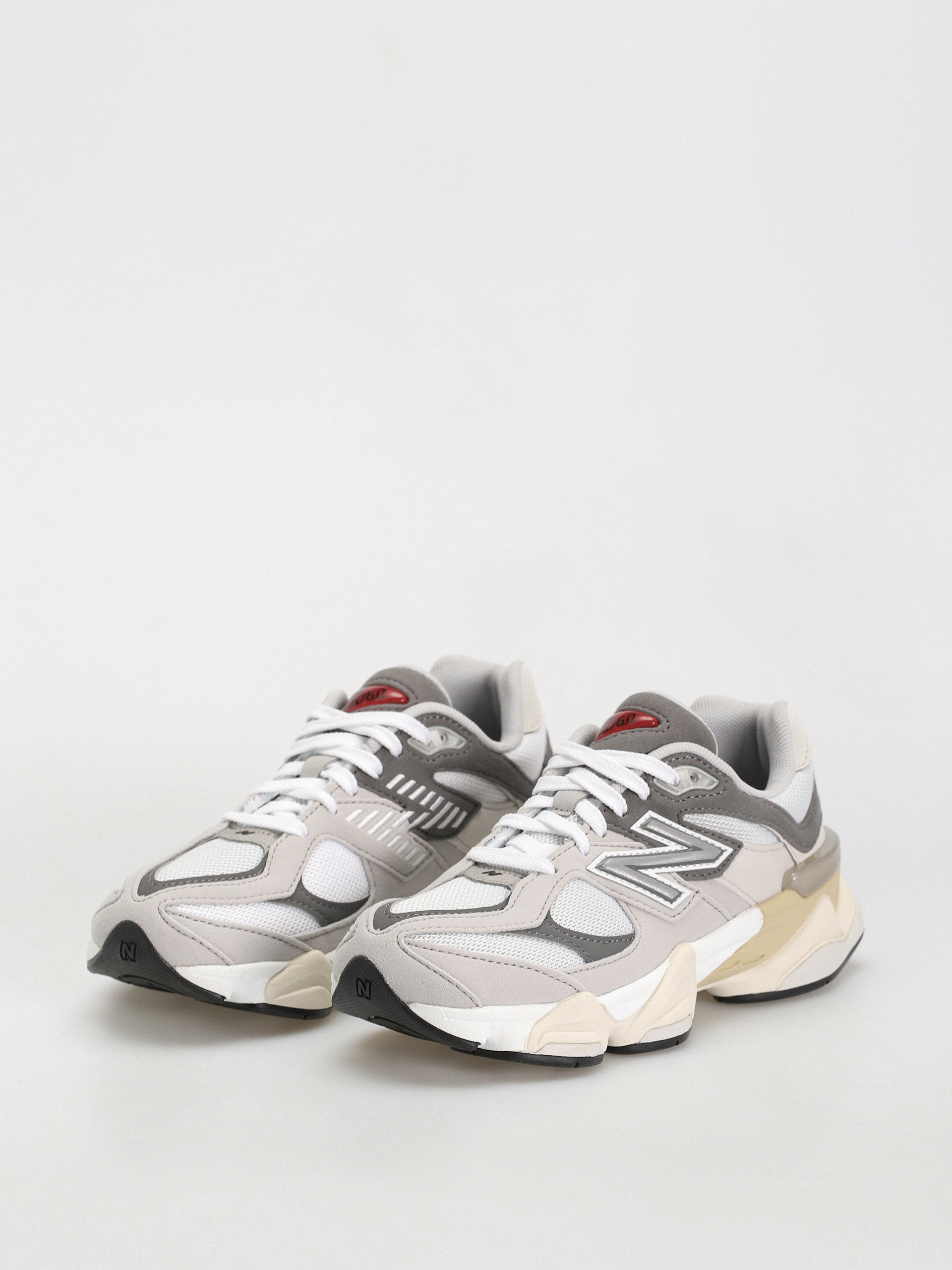 New Balance 9060 JR Shoes (raincloud)