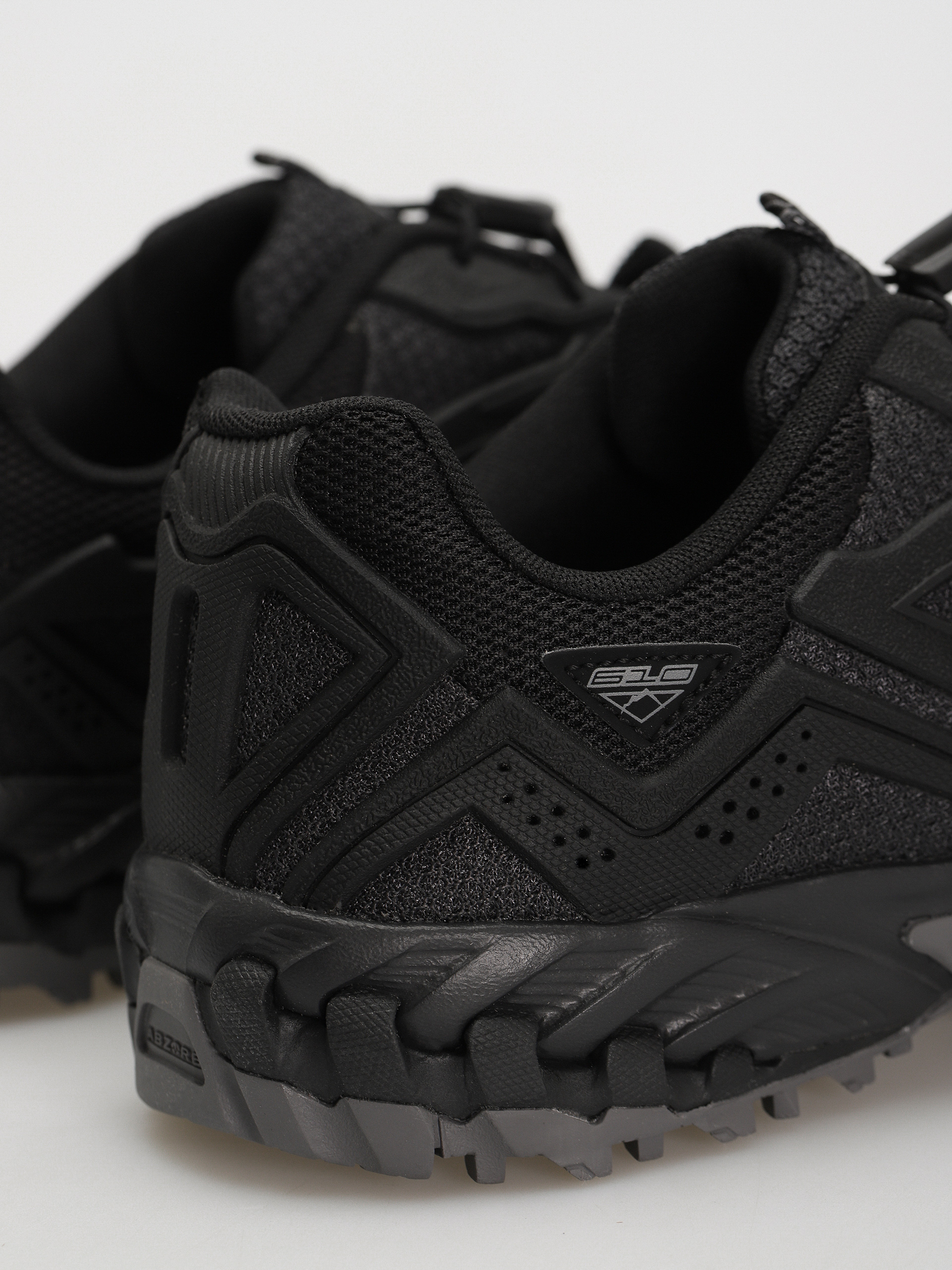 New Balance 610 Shoes (black)