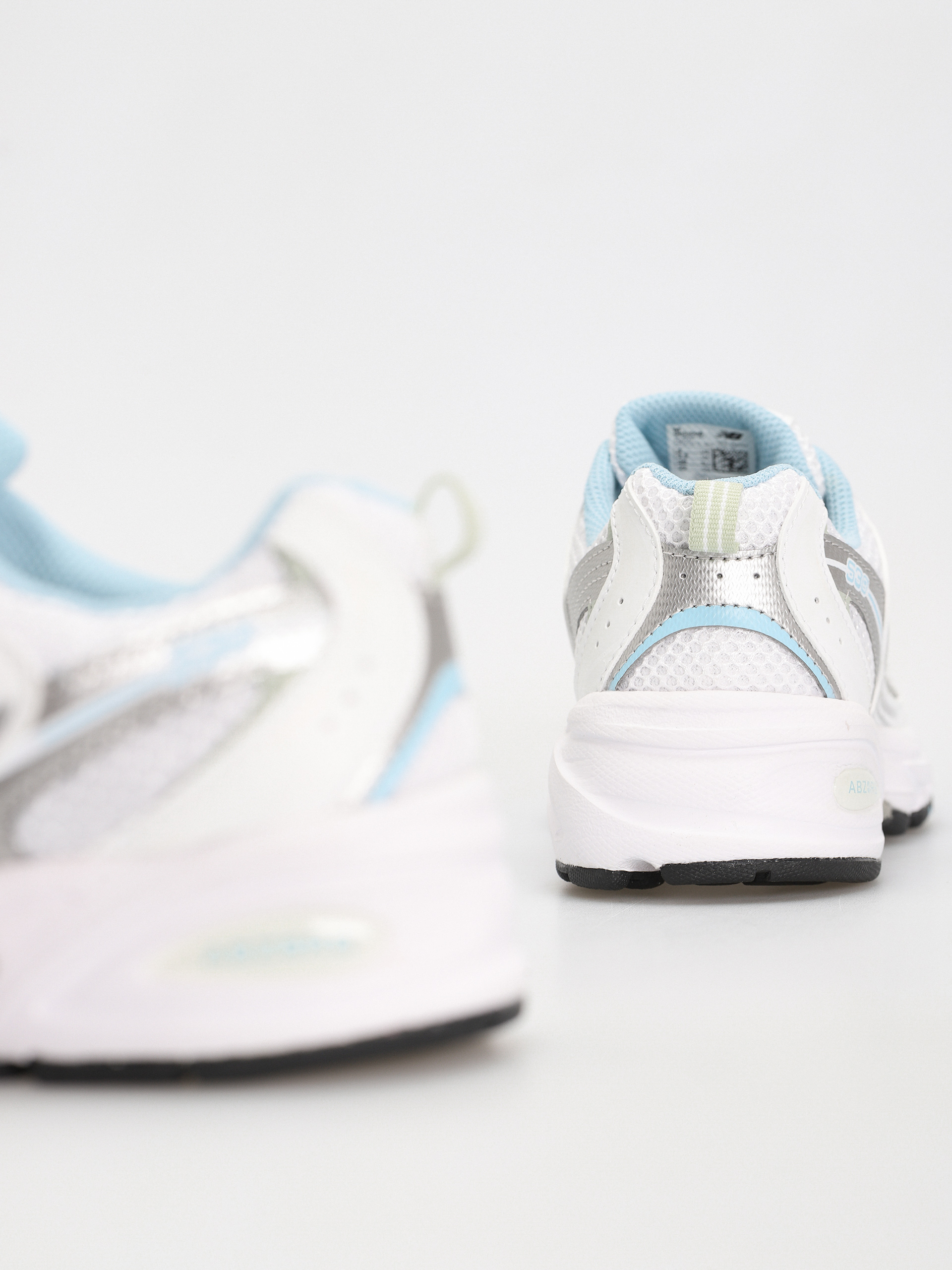 New Balance 530 JR Shoes (white silver blue)