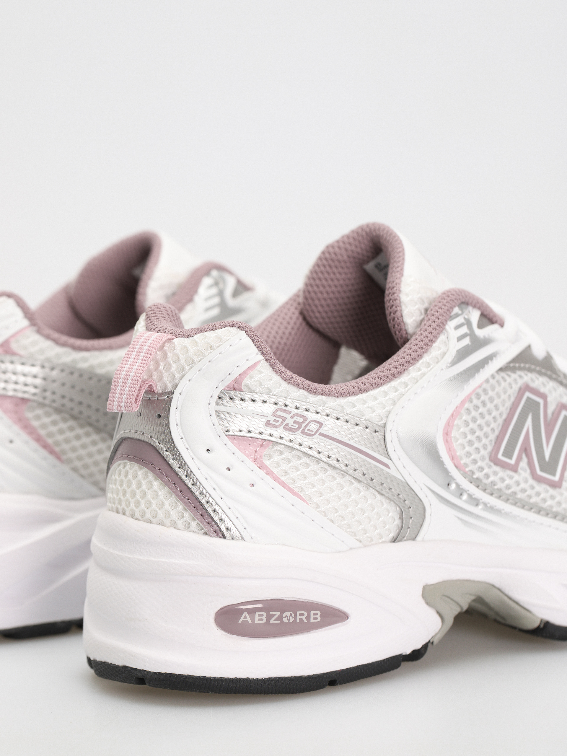 New Balance 530 Shoes (white silver pink)