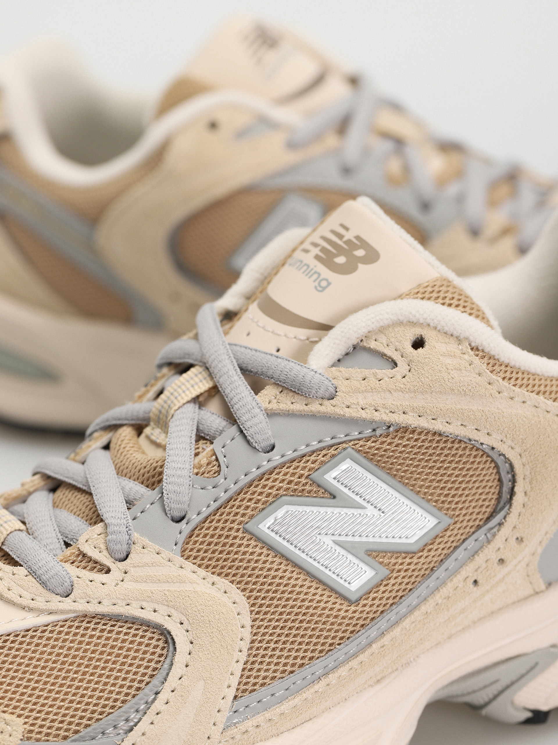 New Balance 530 Shoes (sandstone)