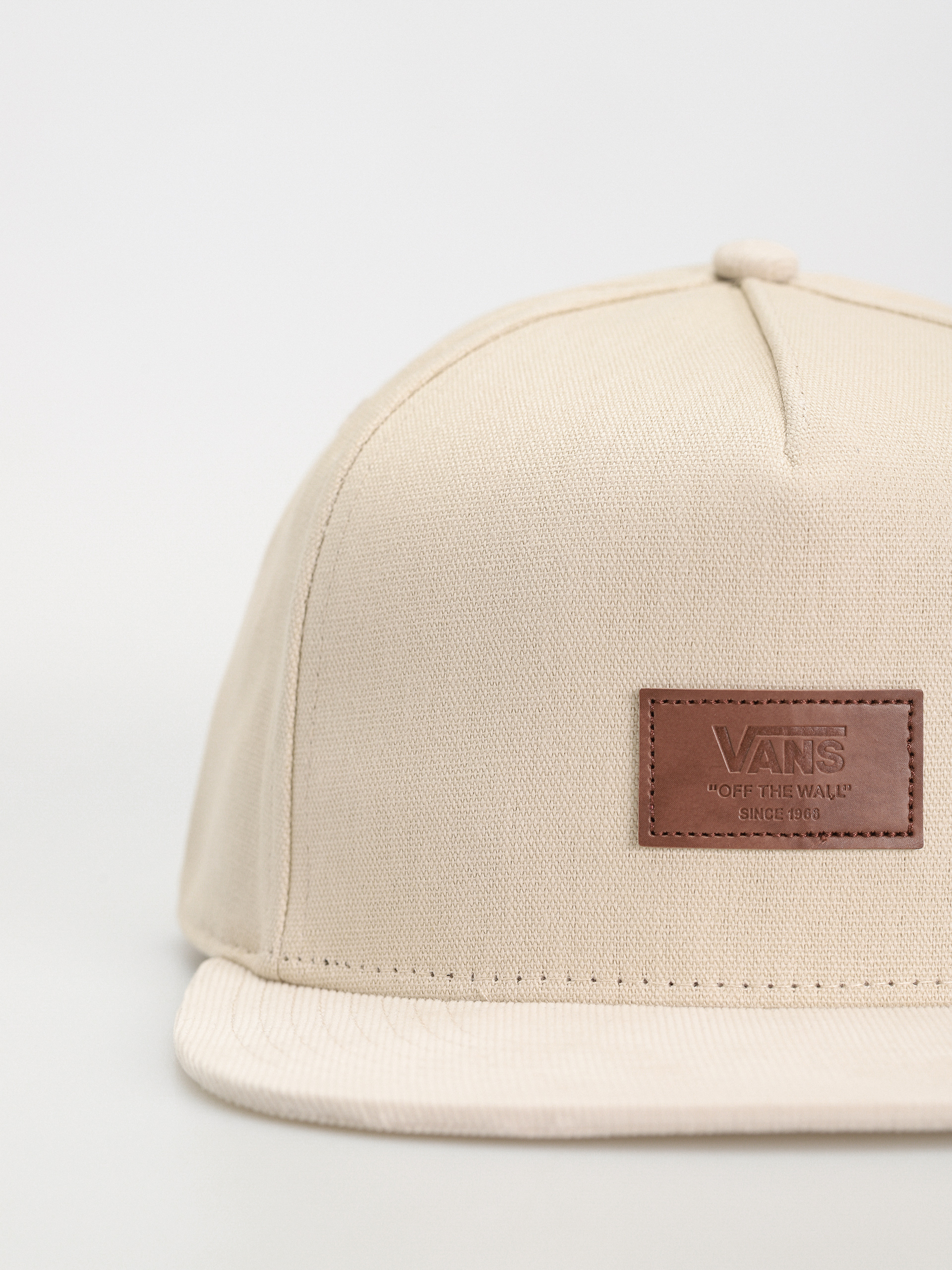 Vans Off The Wall Patch Snapback Cap (oatmeal)