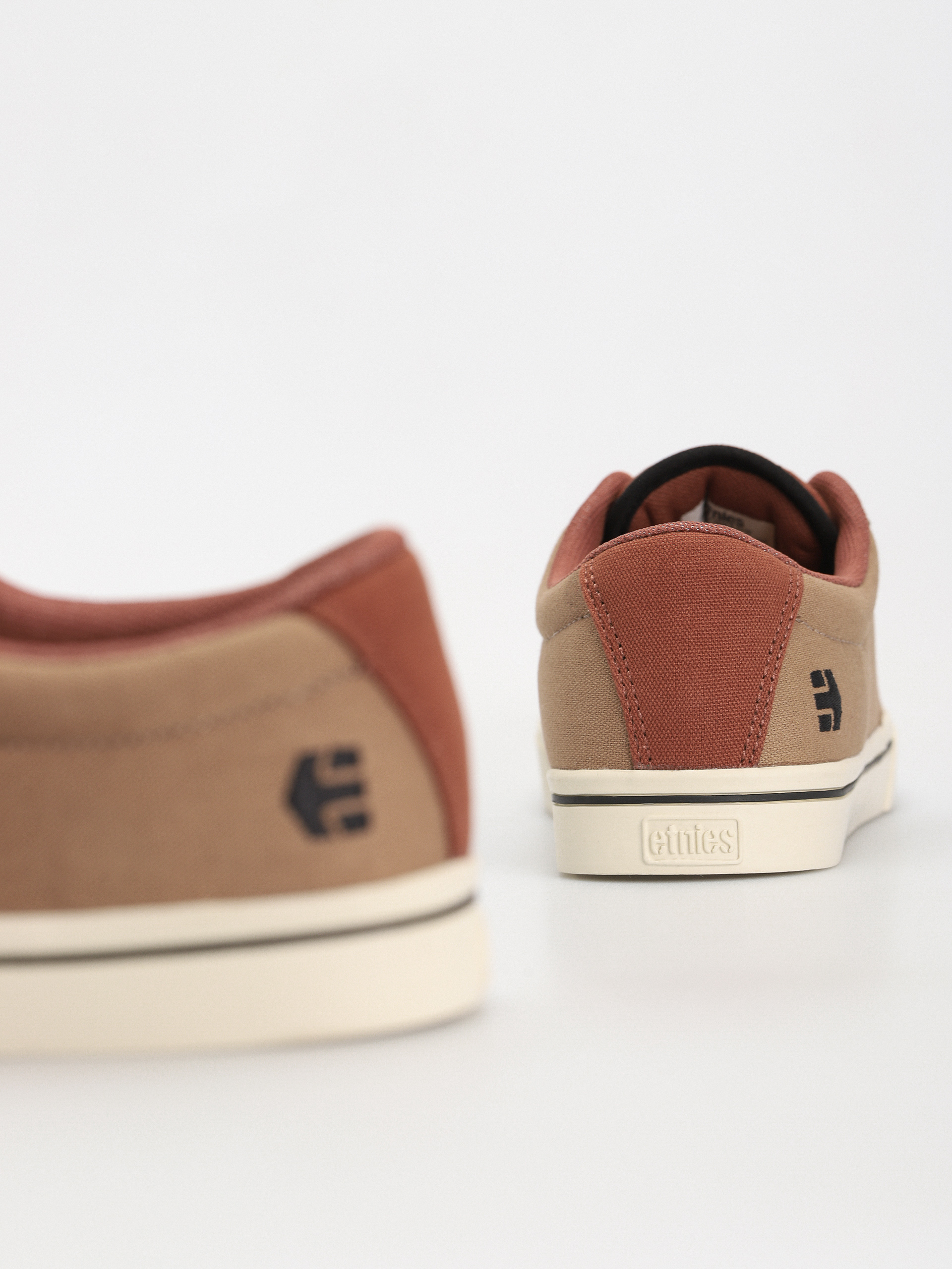 Etnies Jameson 2 Eco X Tftf Shoes (brown)