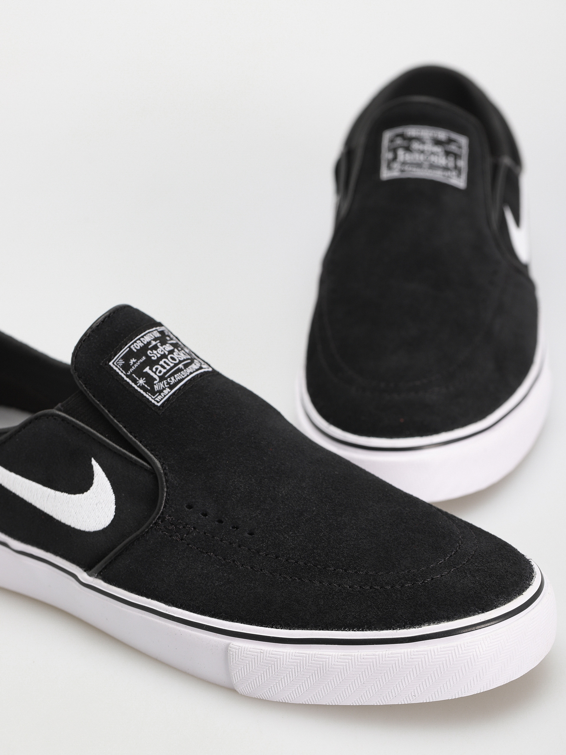 Nike SB Janoski+ Slip Shoes (black/white black black)