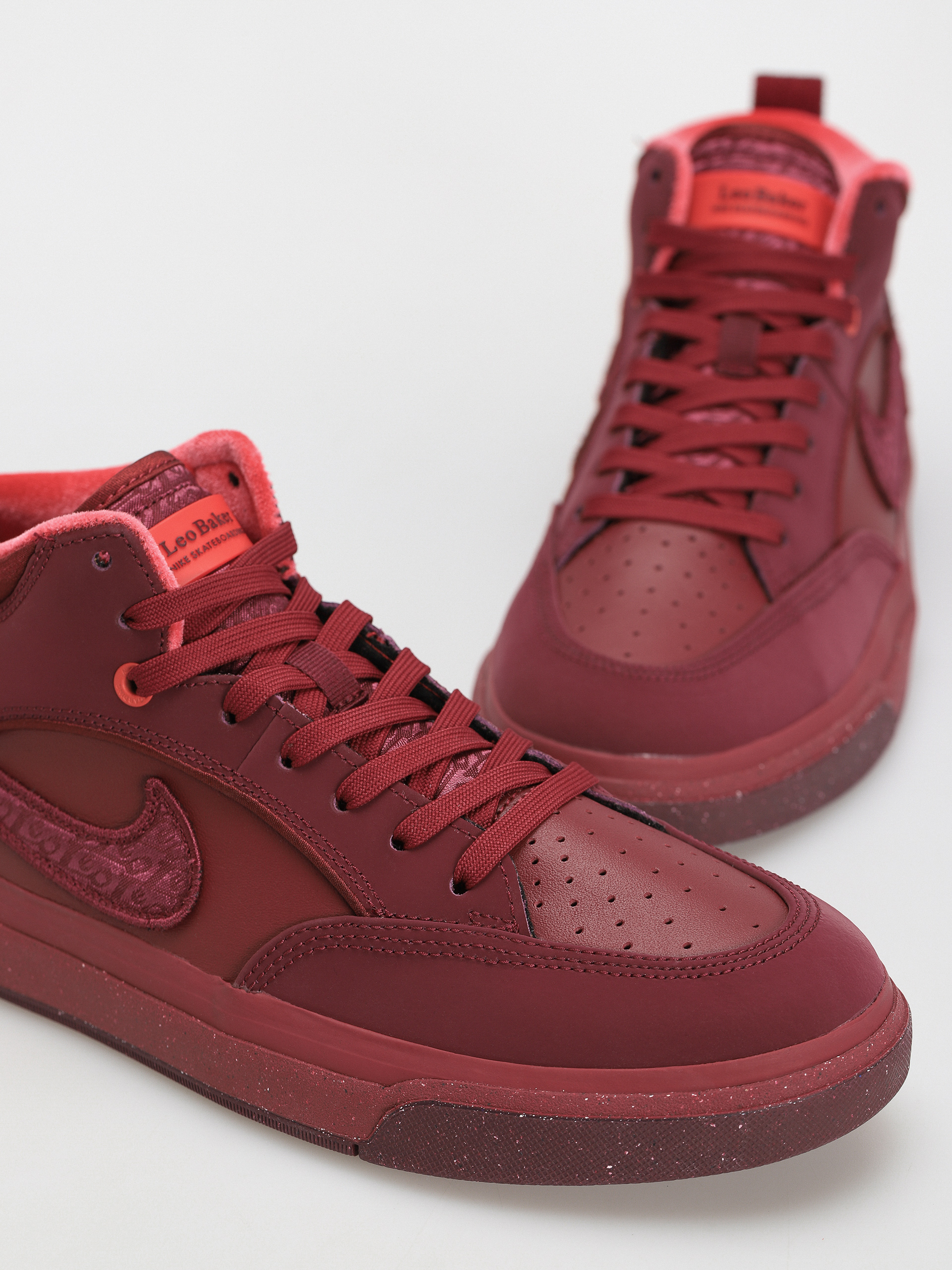 Nike SB React Leo Prm Schuhe (dark beetroot/dark beetroot team red)