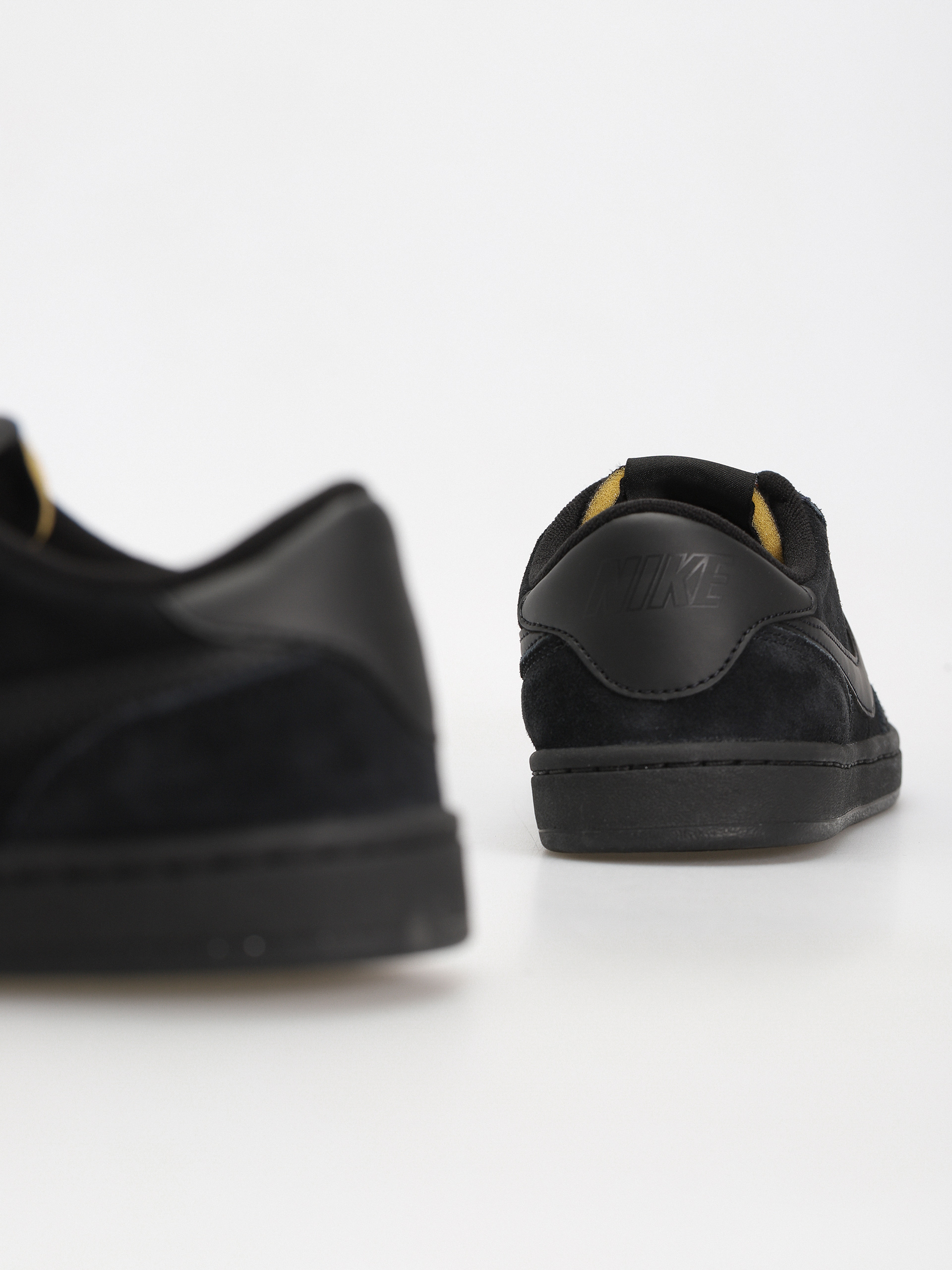 Nike SB Shoes Sb Fc Classic (black/black black vivid orange)