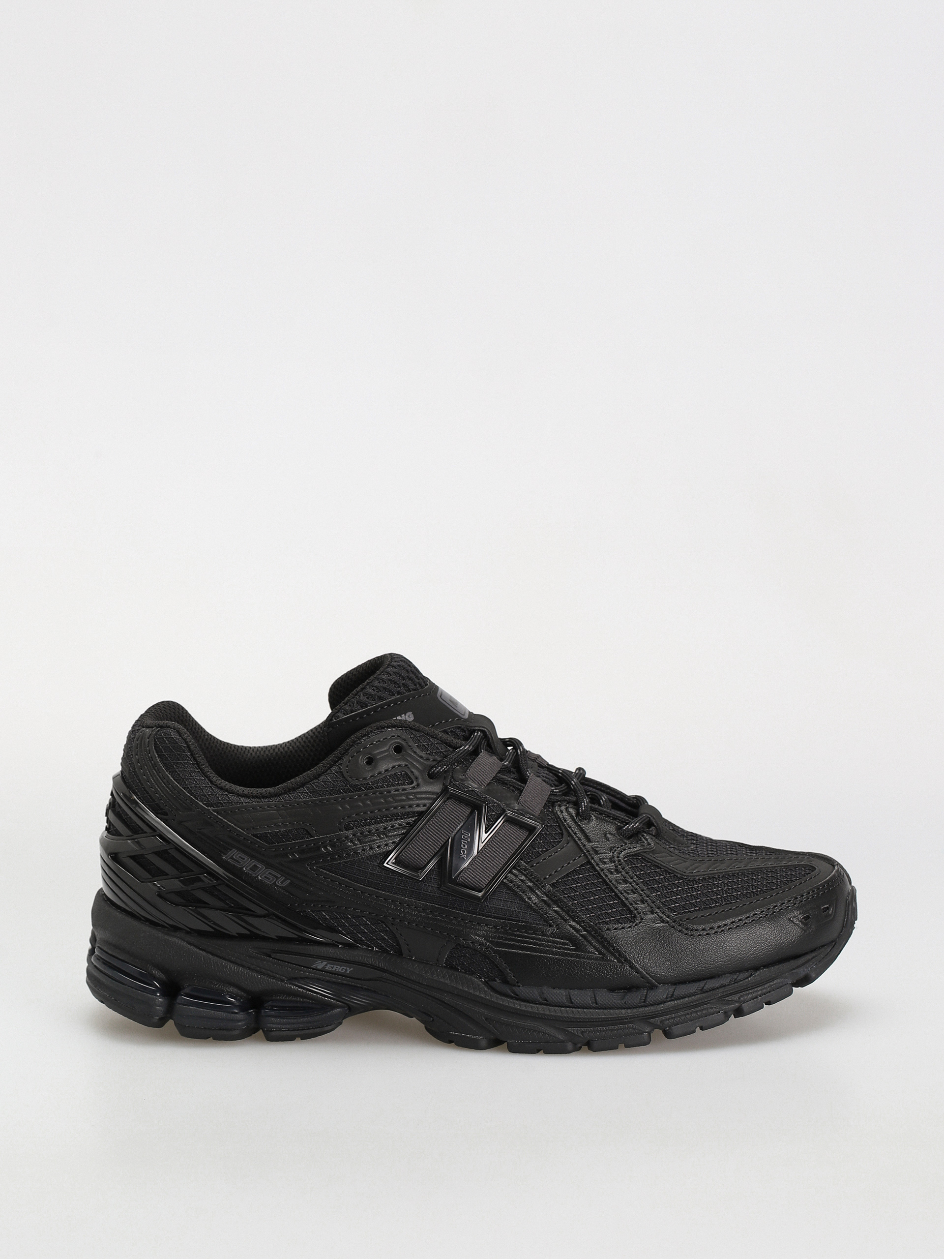 New Balance 1906 Shoes (black)