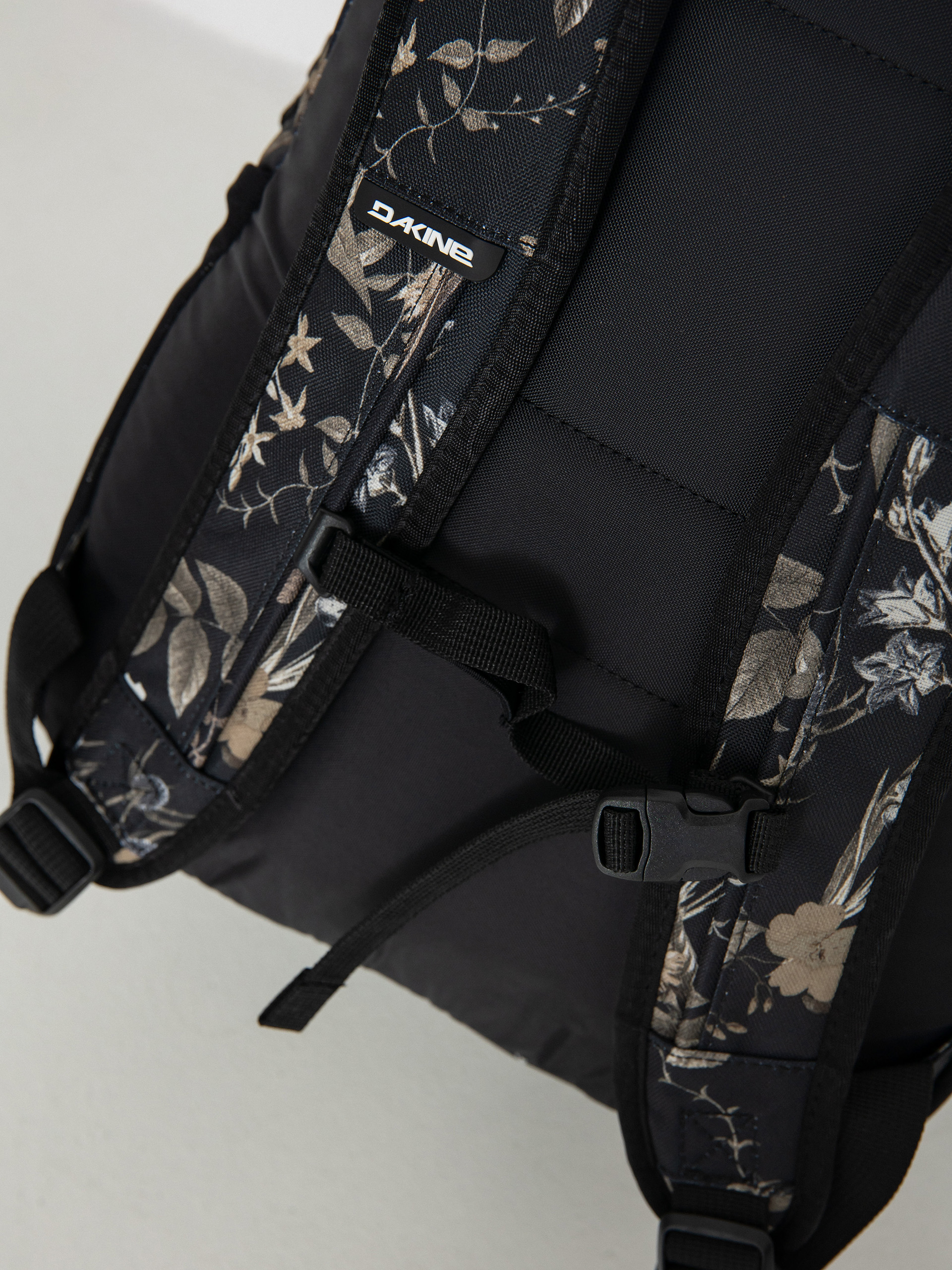 Dakine Backpack Campus M 25L (vintage wildflower)