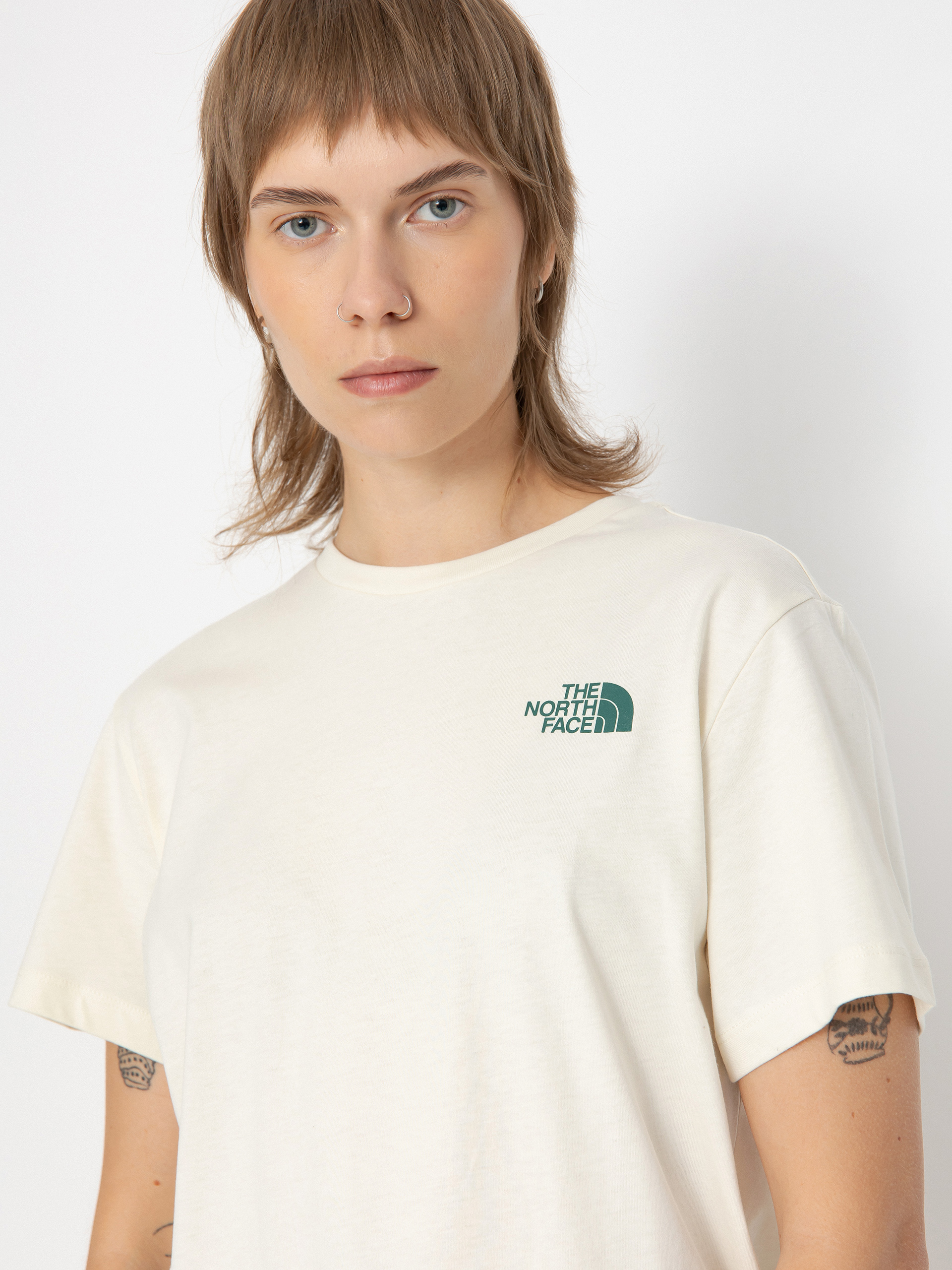 【THE NOTRH FACE】 RETRO S/S R/TEE‐IVORY The North Face Relaxed Redbox Wmn T-Shirt - beige (white