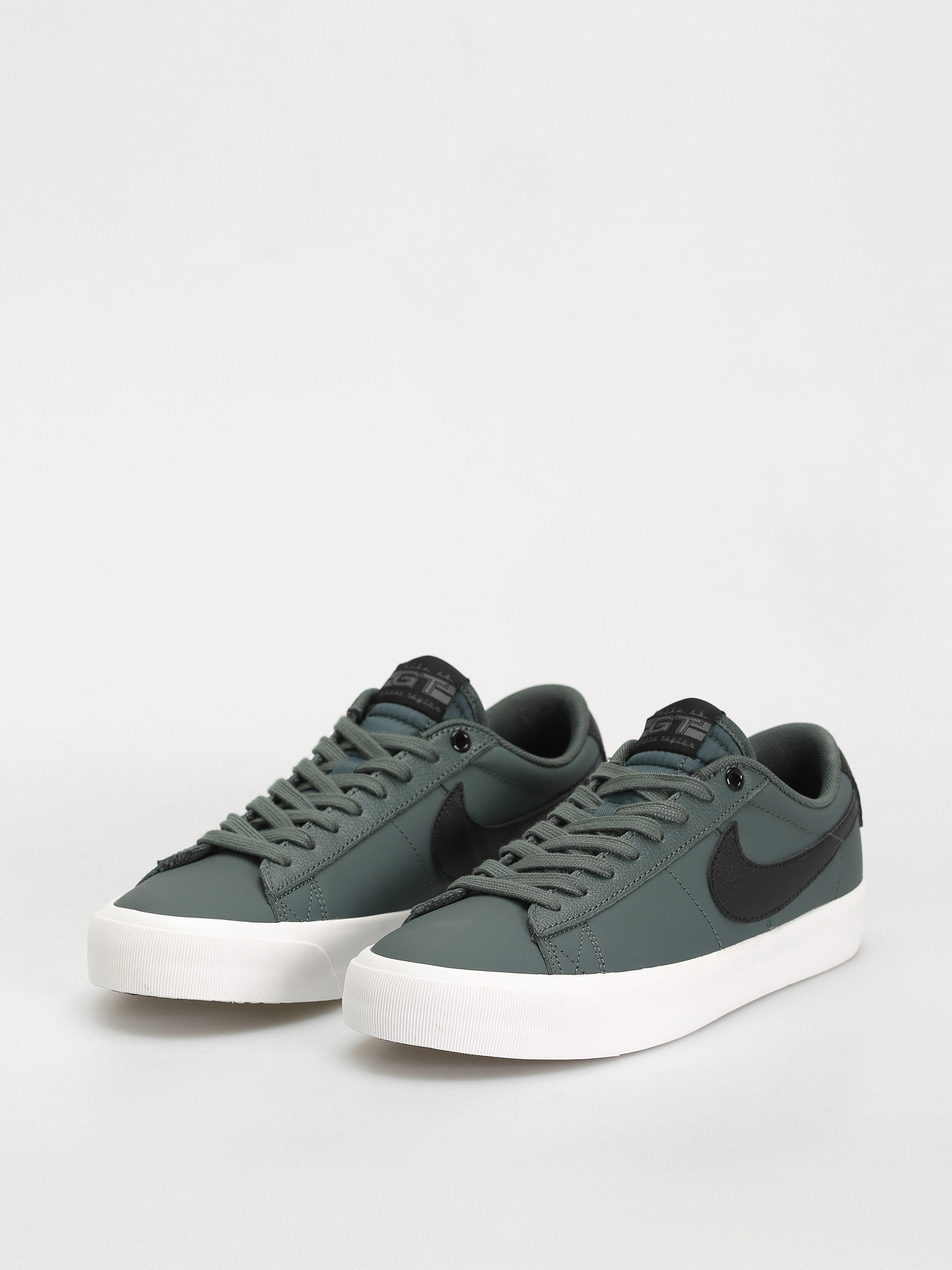 Nike SB Blazer Low Pro Gt Shoes (vintage green/black vintage green)