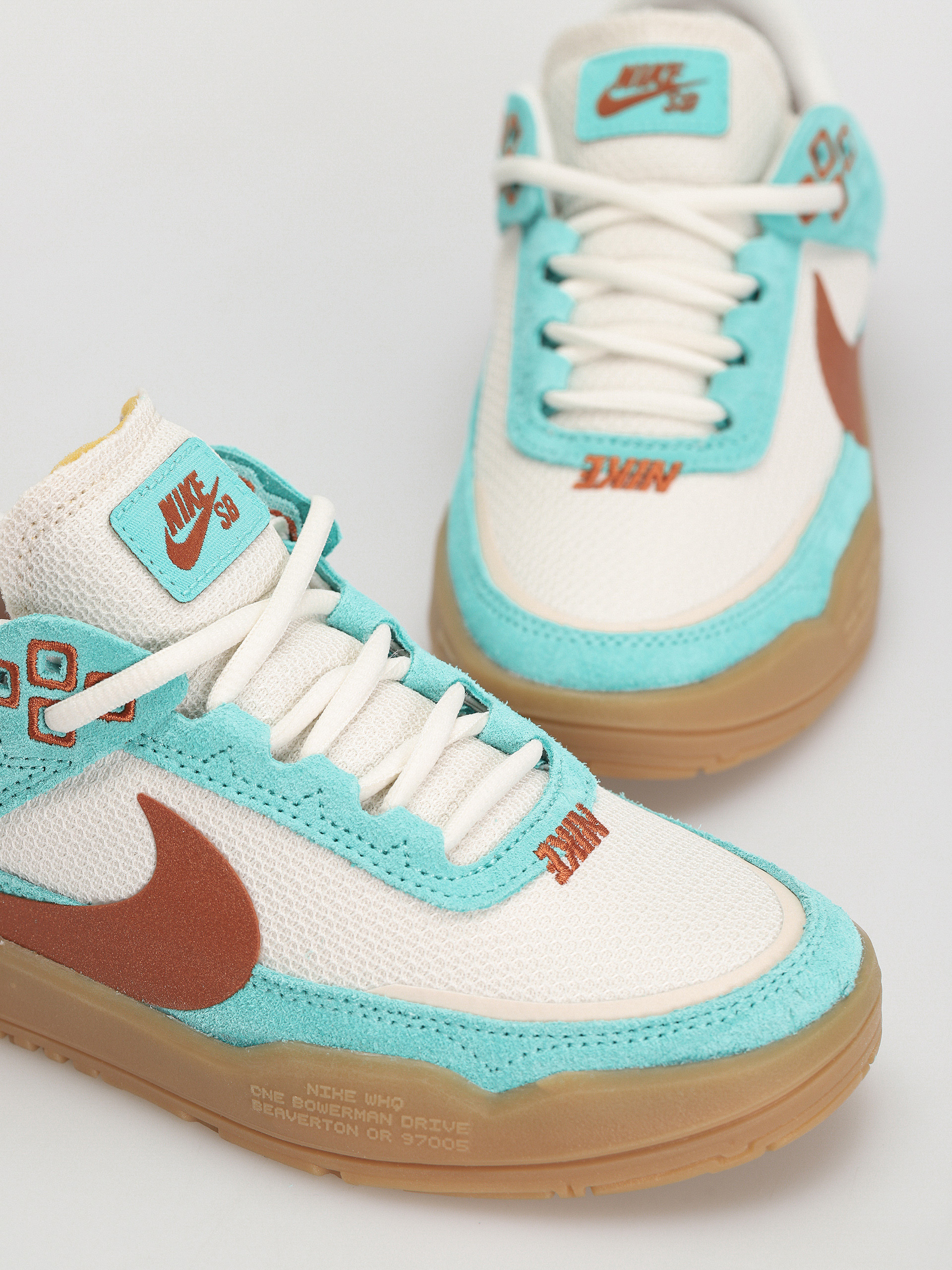 Nike SB Day One JR Schuhe (green frost/dark russet phantom)