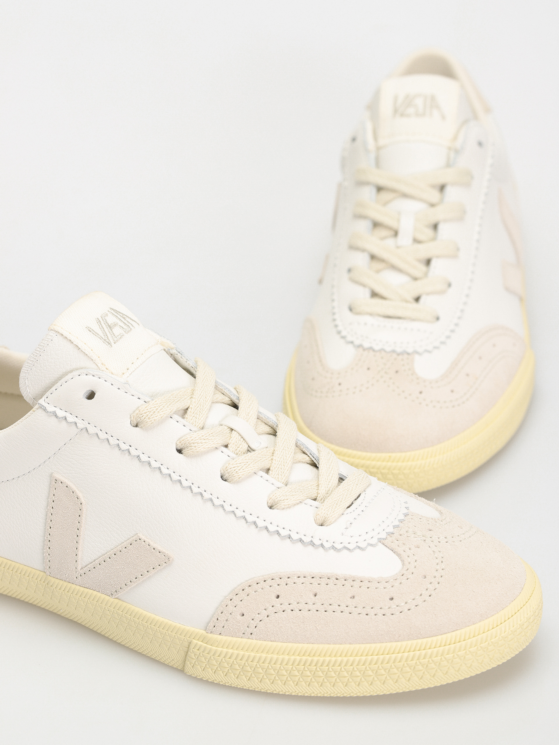 Veja Volley Schuhe (white natural)