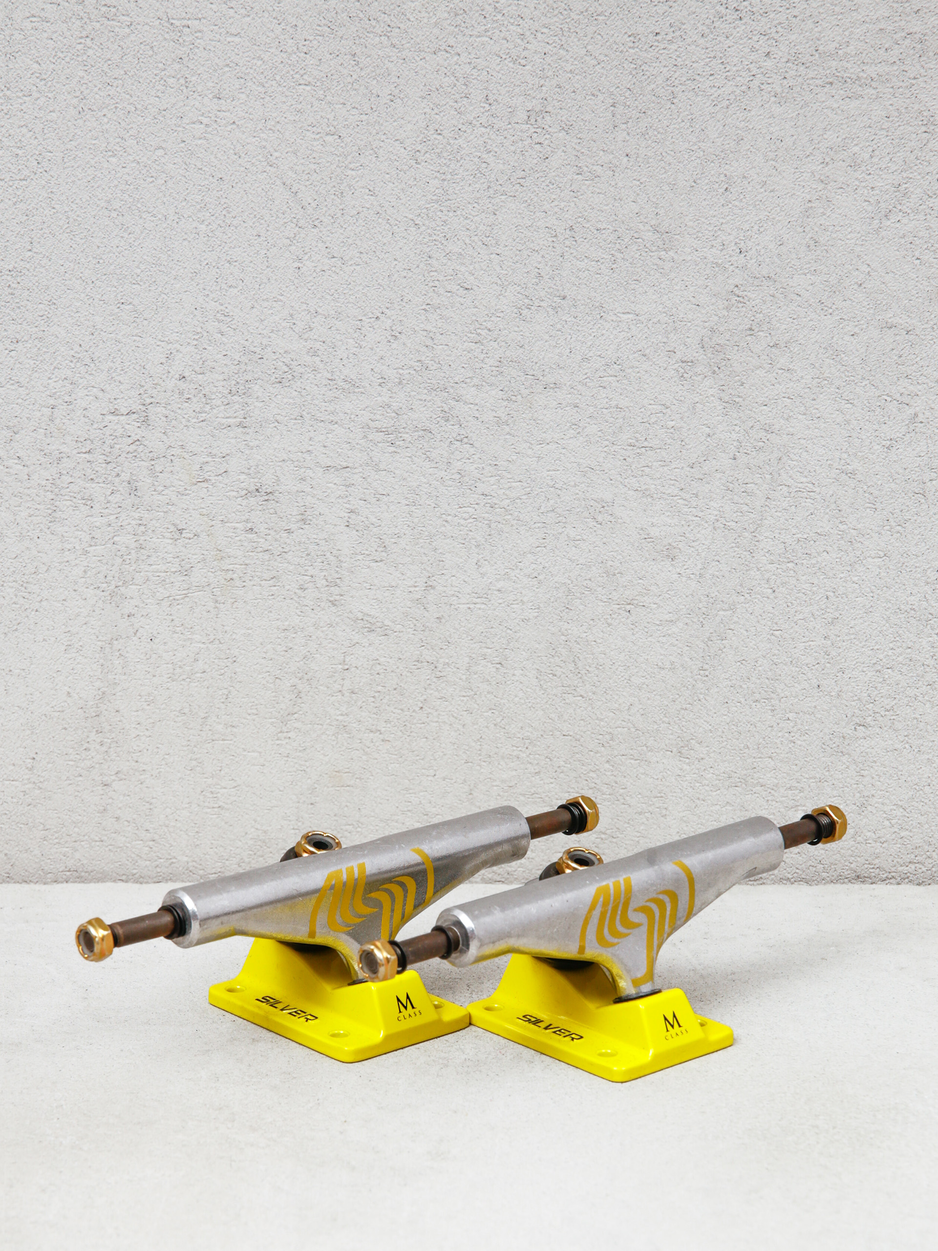 Silver M Class Hollow Trucks (raw/yellow)