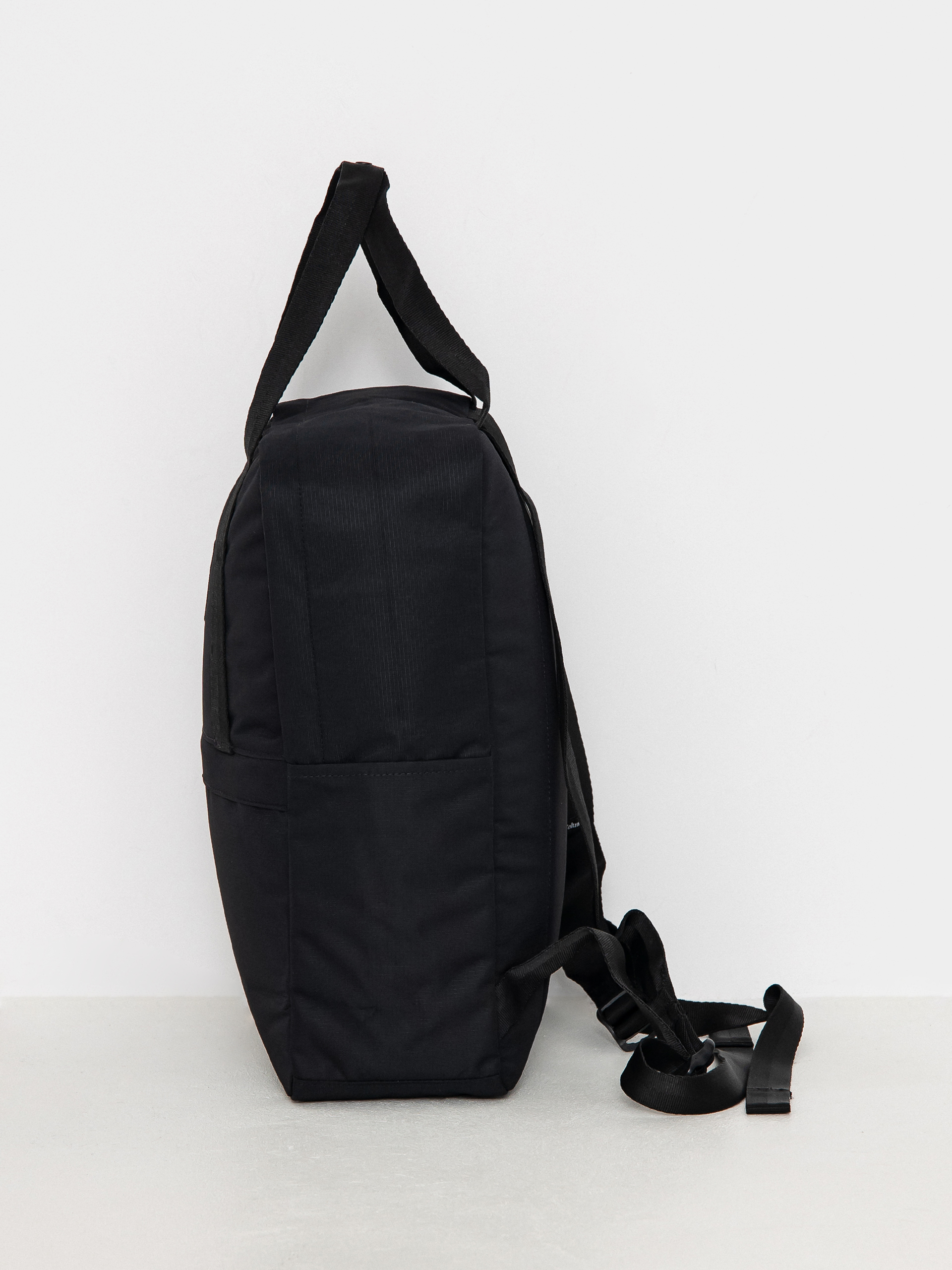 Columbia Trail Traveler 18L Backpack (black)