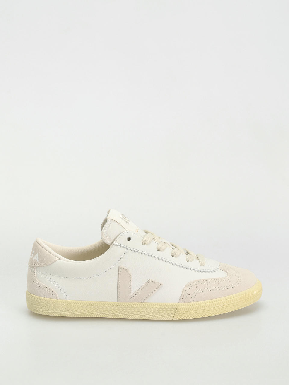 Veja Volley Wmn Shoes (white natural)