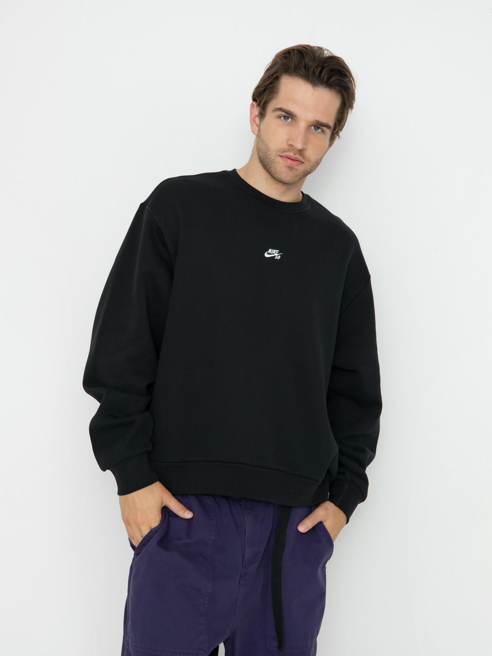 Nike SB Essential Logo Crew Sweatshirt (black/white)