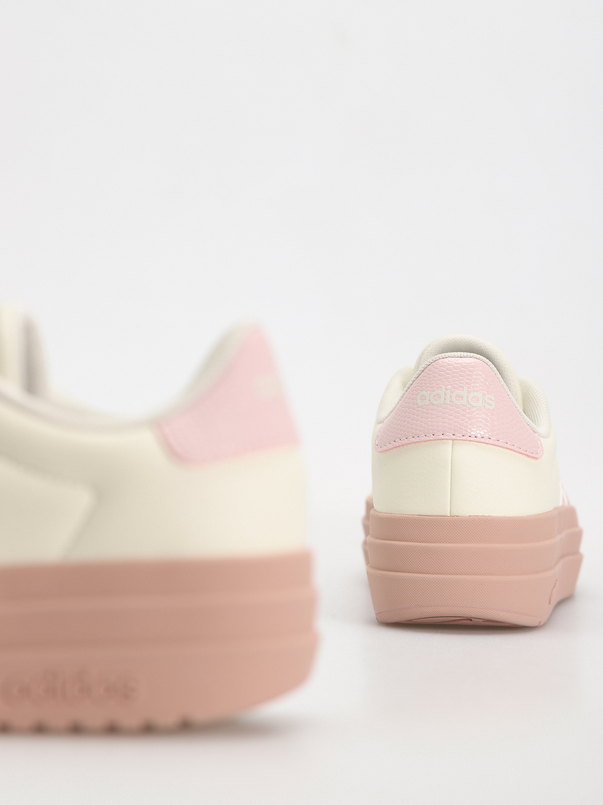 adidas Originals Vl Court Bold Wmn Shoes (ivory/sapime/sanpin)