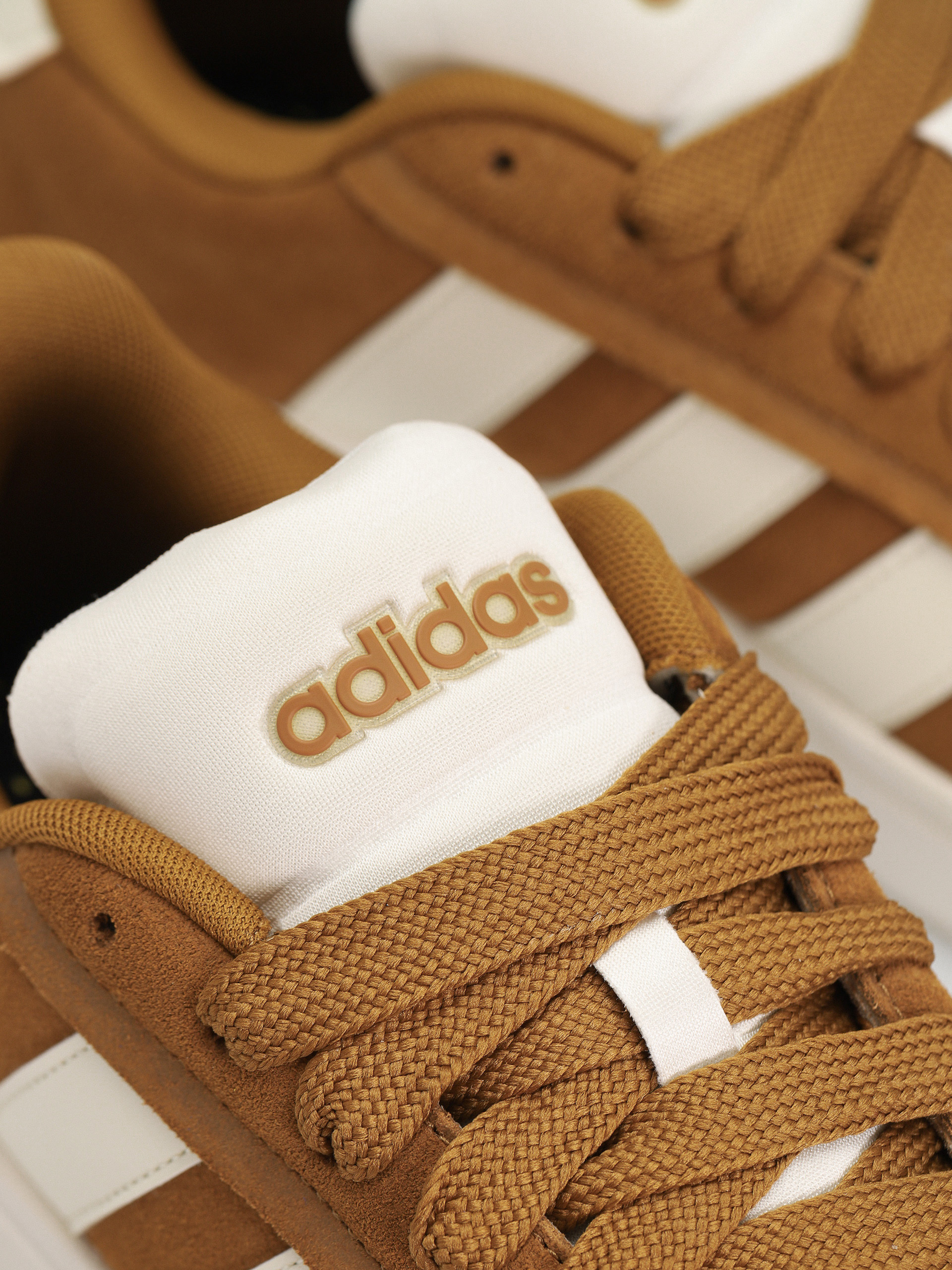 adidas Grand Court Alpha 0 Schuhe (brostr/owhite/owhite)