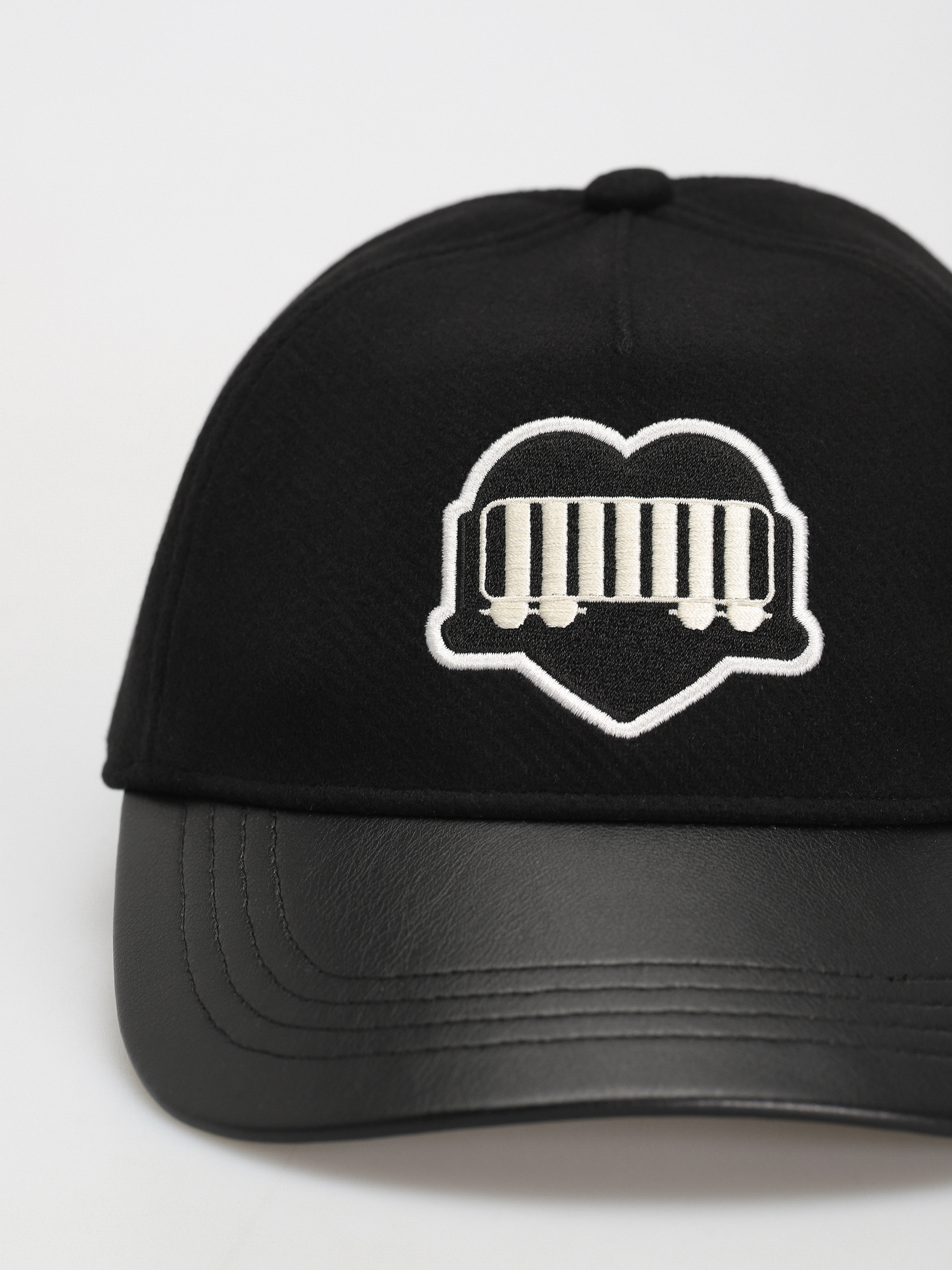 Carhartt WIP Heart Train Cap, Black / Black | Official