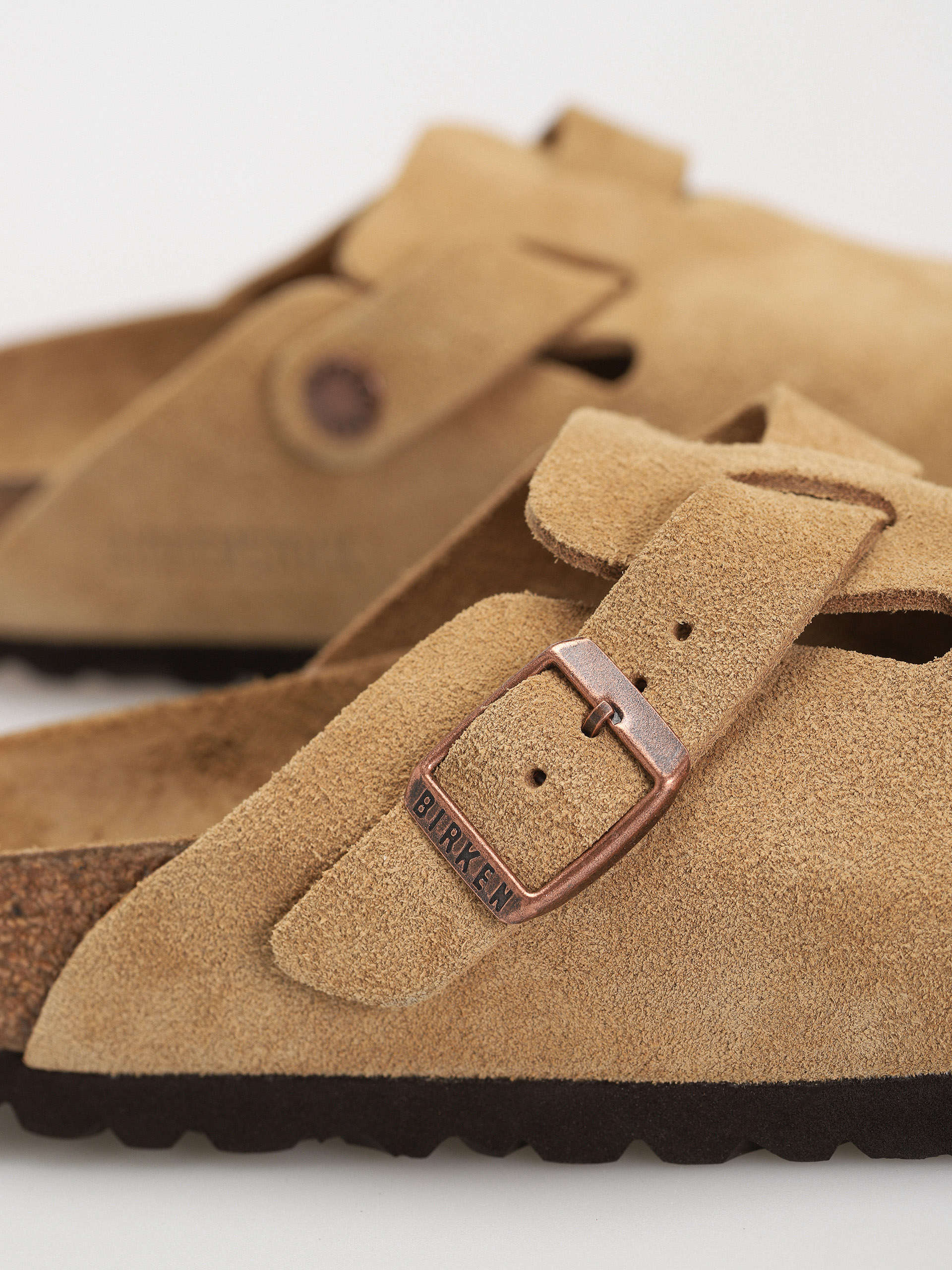 Birkenstock Boston Suede Leather Narrow Wmn Flip Flops (latte cream)