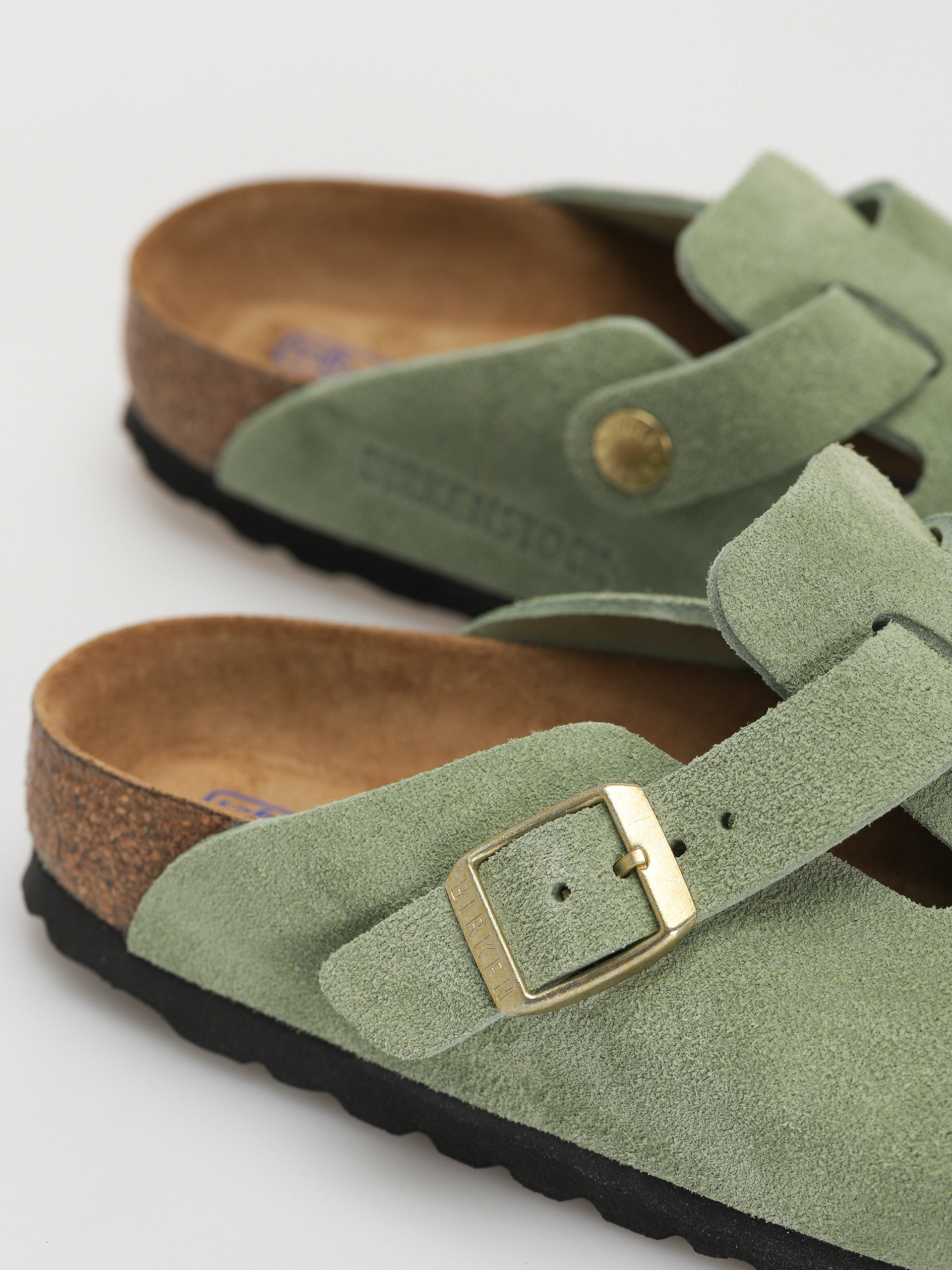 Birkenstock Boston Soft Footbed Suede Leather Narrow Wmn Flip-flops (green tea)