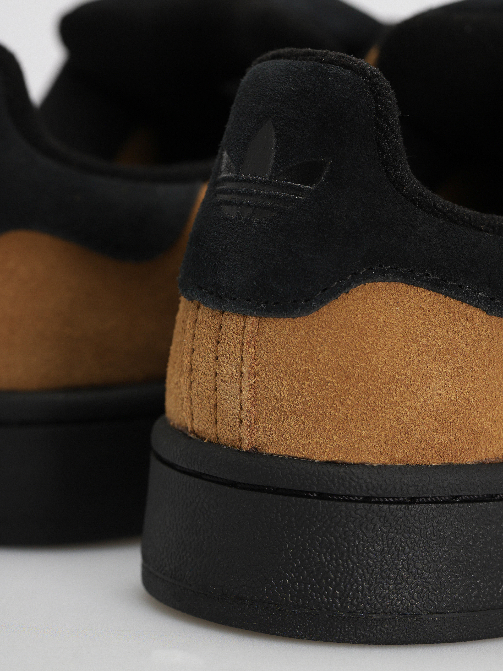 adidas Shoes Campus 00s (cblack/cblack/brostr)