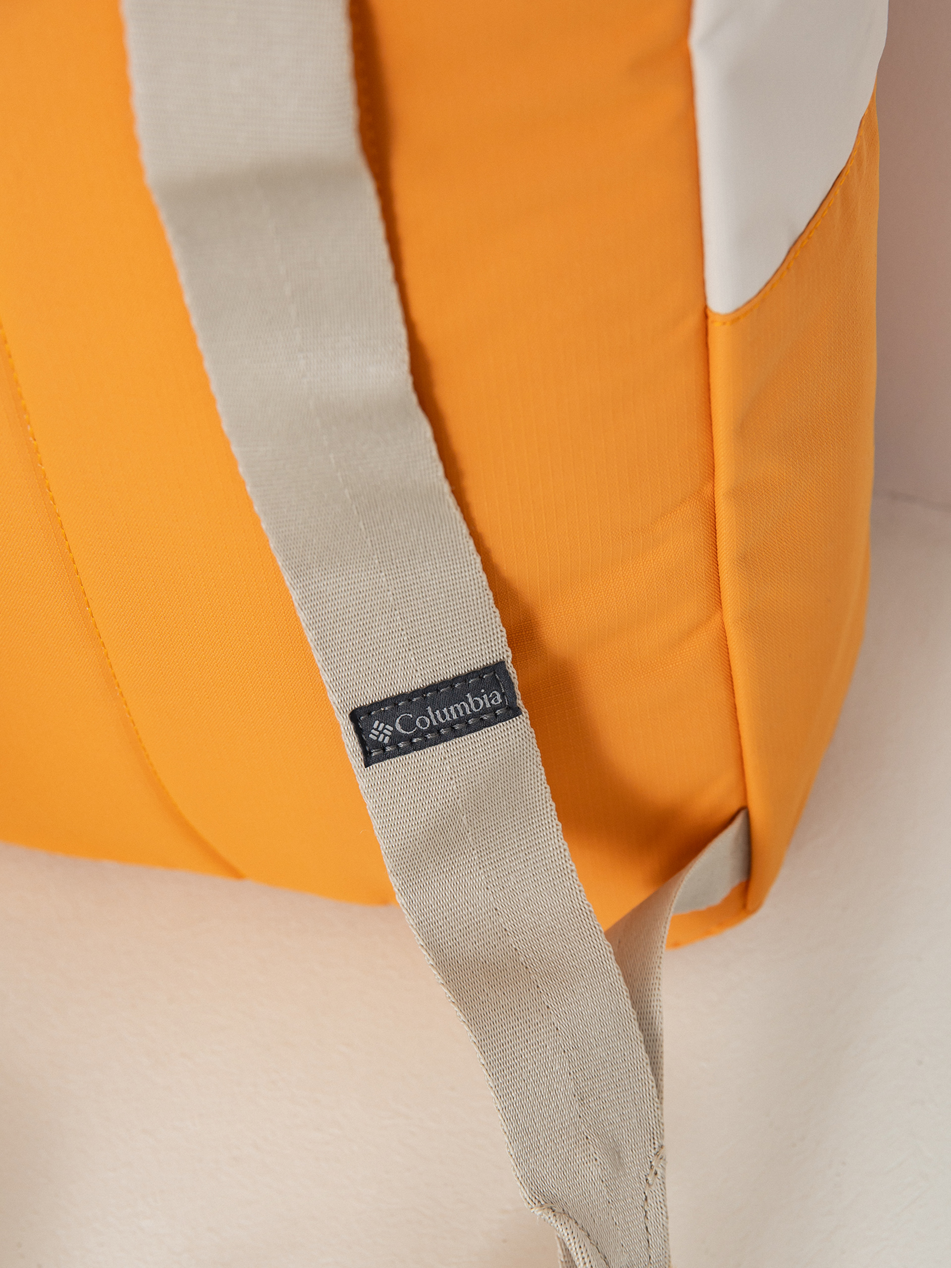 Columbia Trail Traveler 18L Rucksack (dark stone sun)