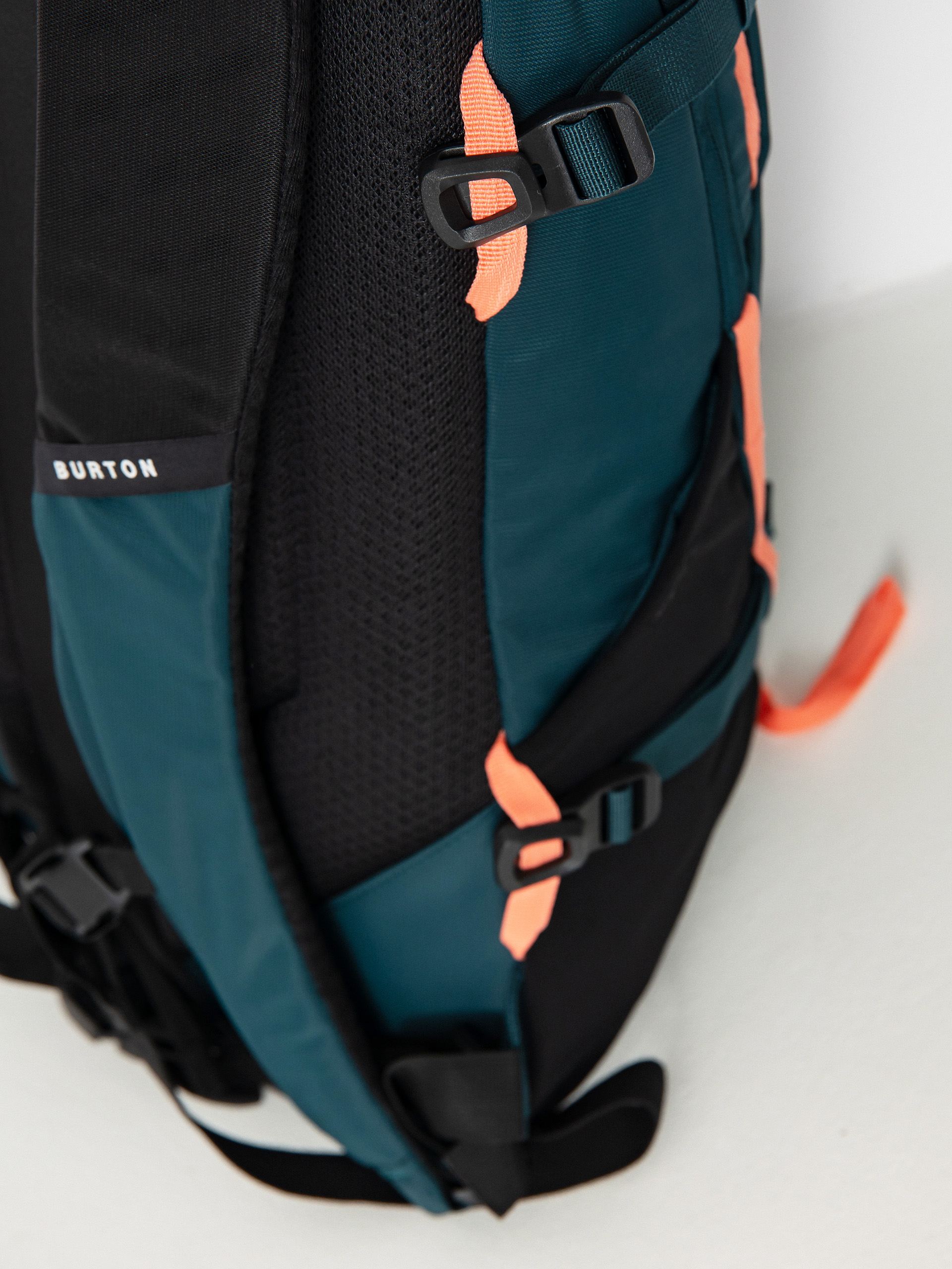 Amazon.com: Burton Day Hiker 22L Backpack, Forest Moss