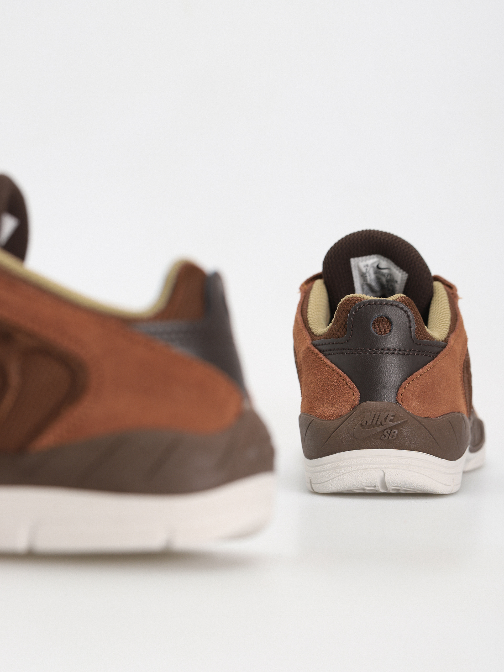 Nike SB Schuhe Vertebrae (cacao  wow/dragon red lt british tan)