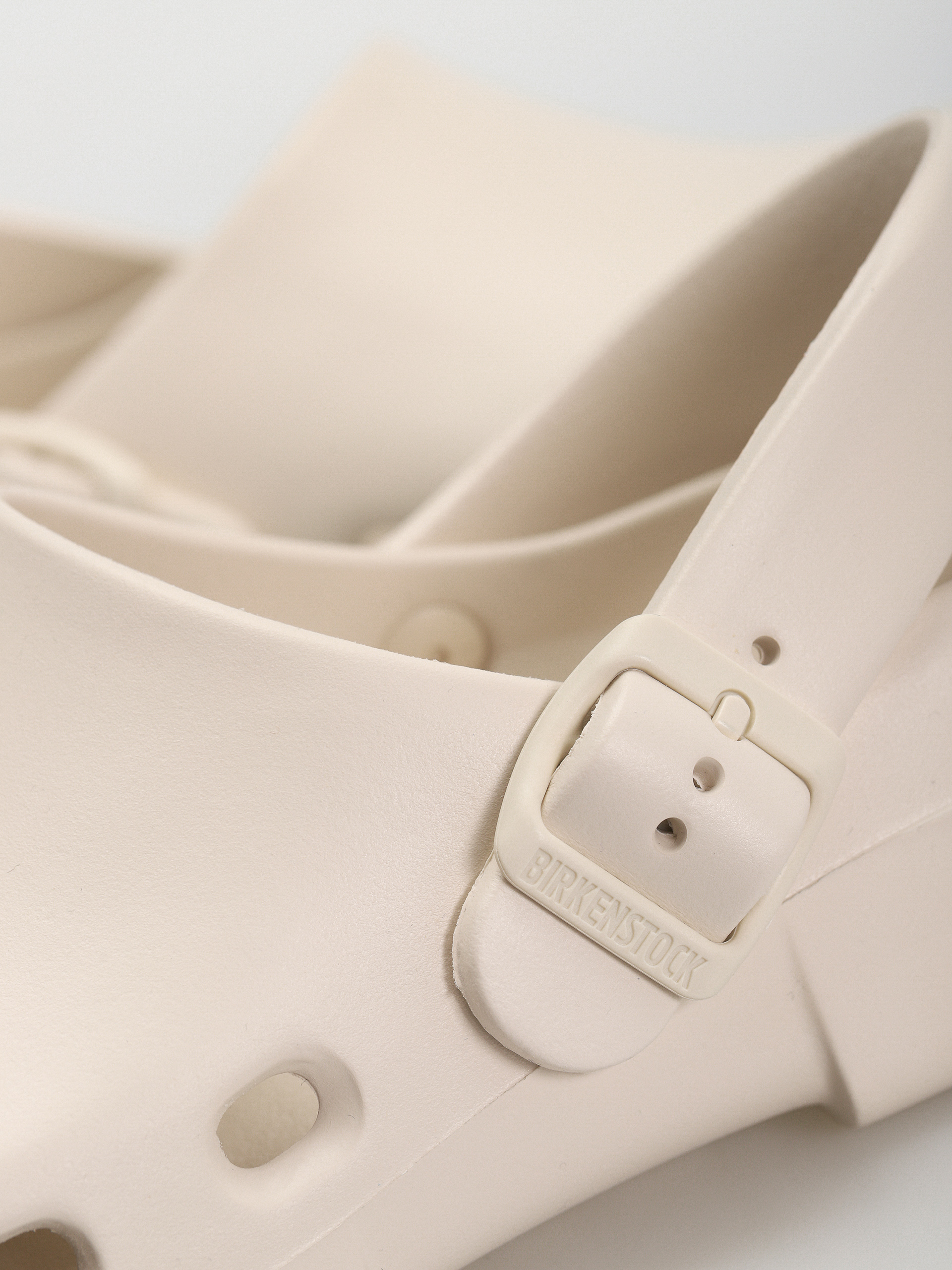 Birkenstock Birki Flow EVA Regular Flip Flops (eggshell)