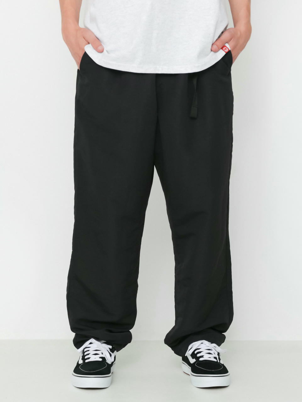 Vans Mte Range Nylon Loose Tapered Pants (black)