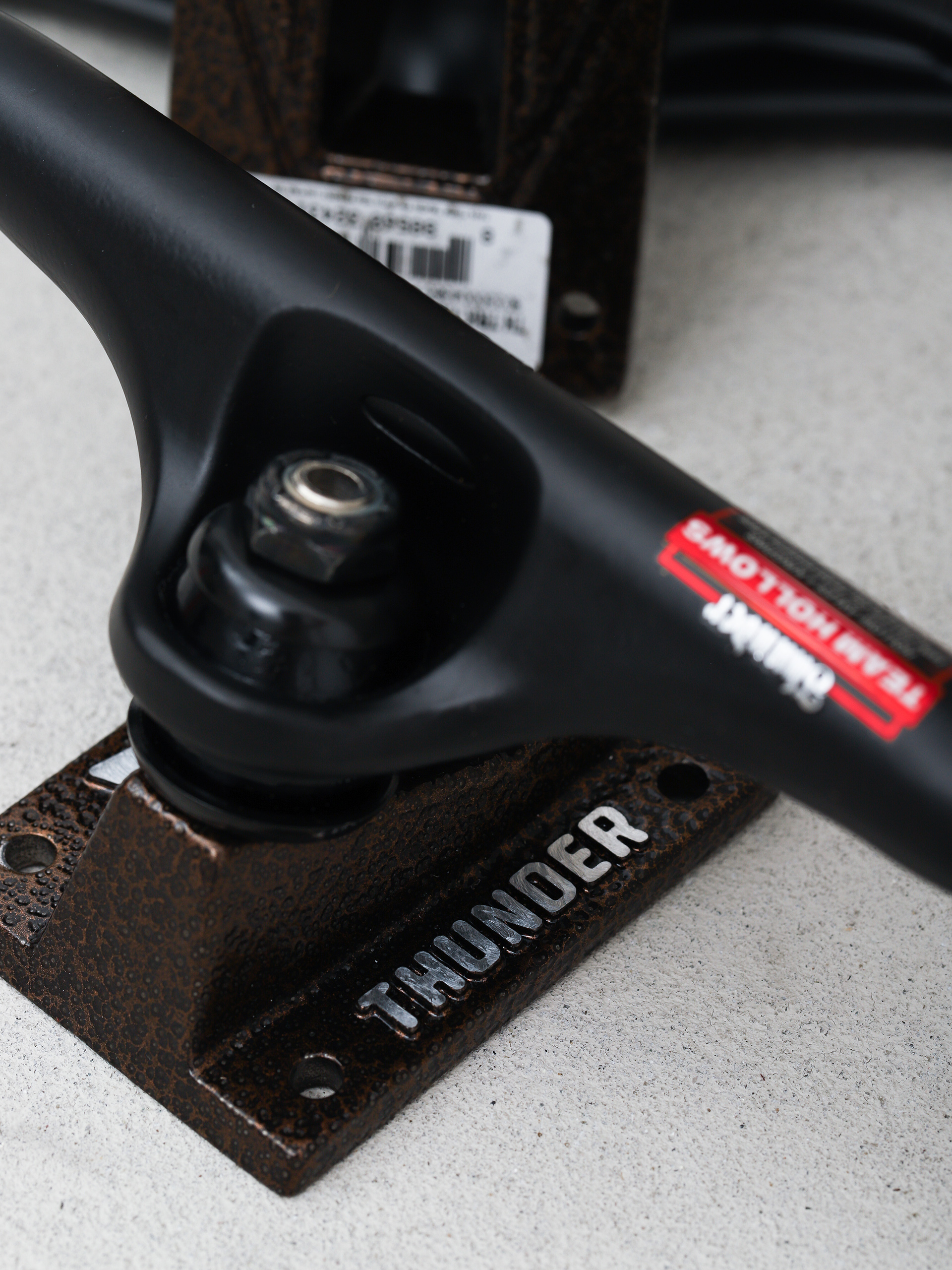 Thunder Miles Masked Hollow Lights Trucks (black/brown)