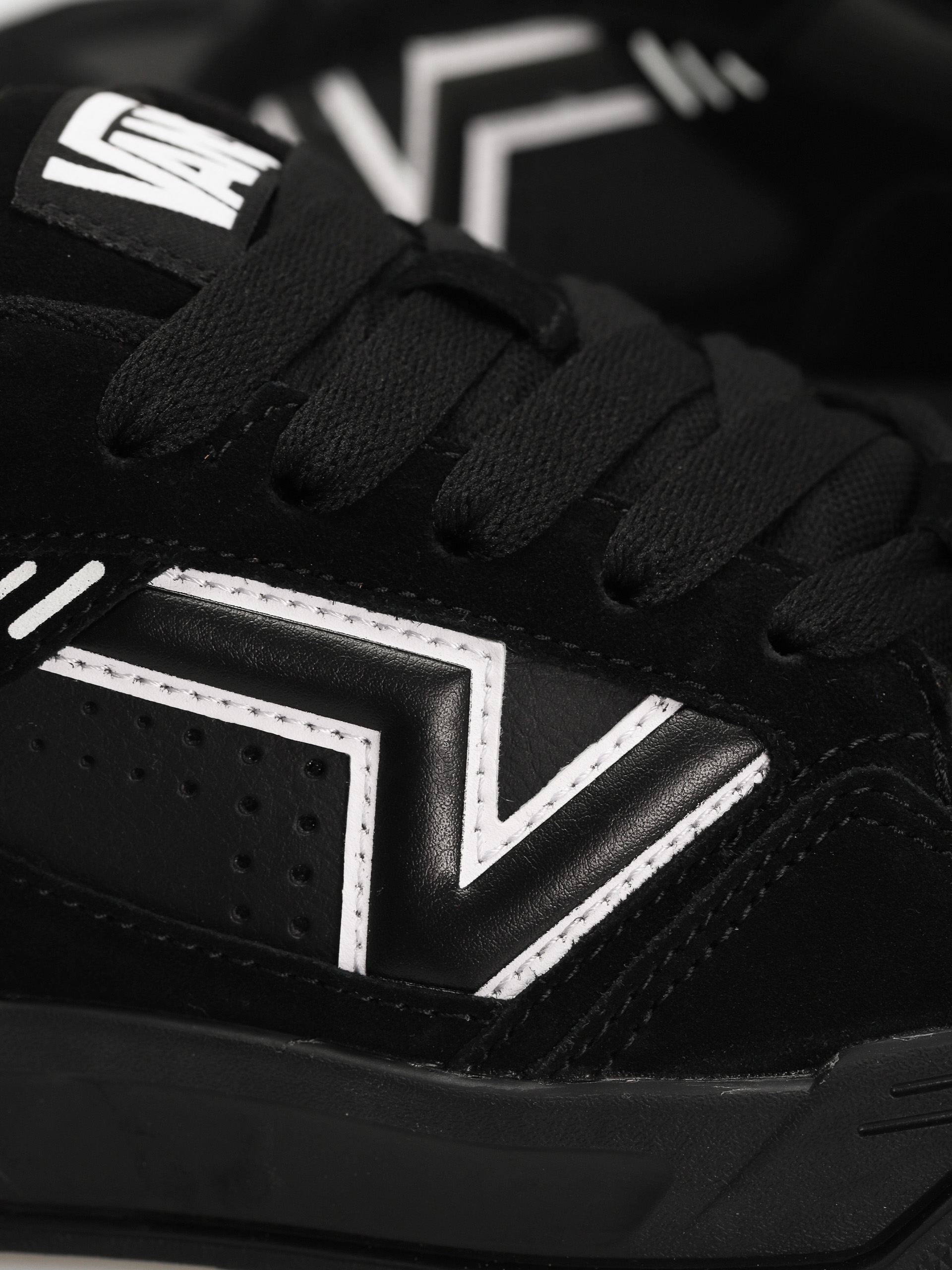 Vans Upland Shoes (black/black/white)