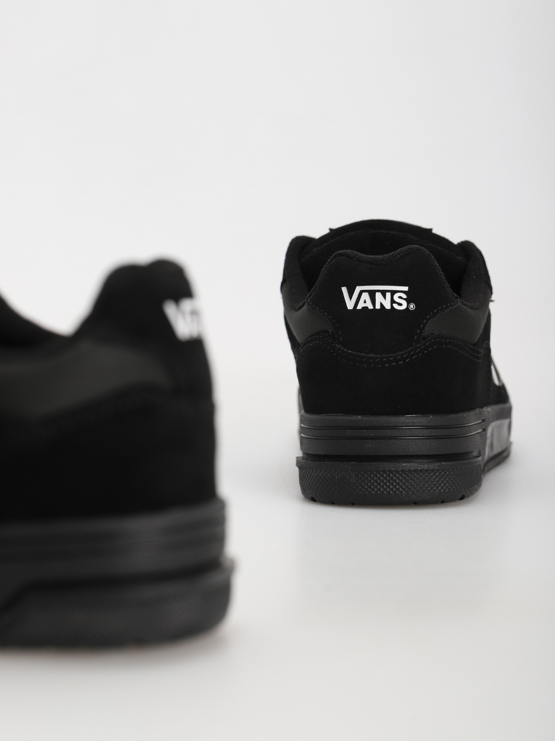 Vans Upland Shoes (black/black/white)