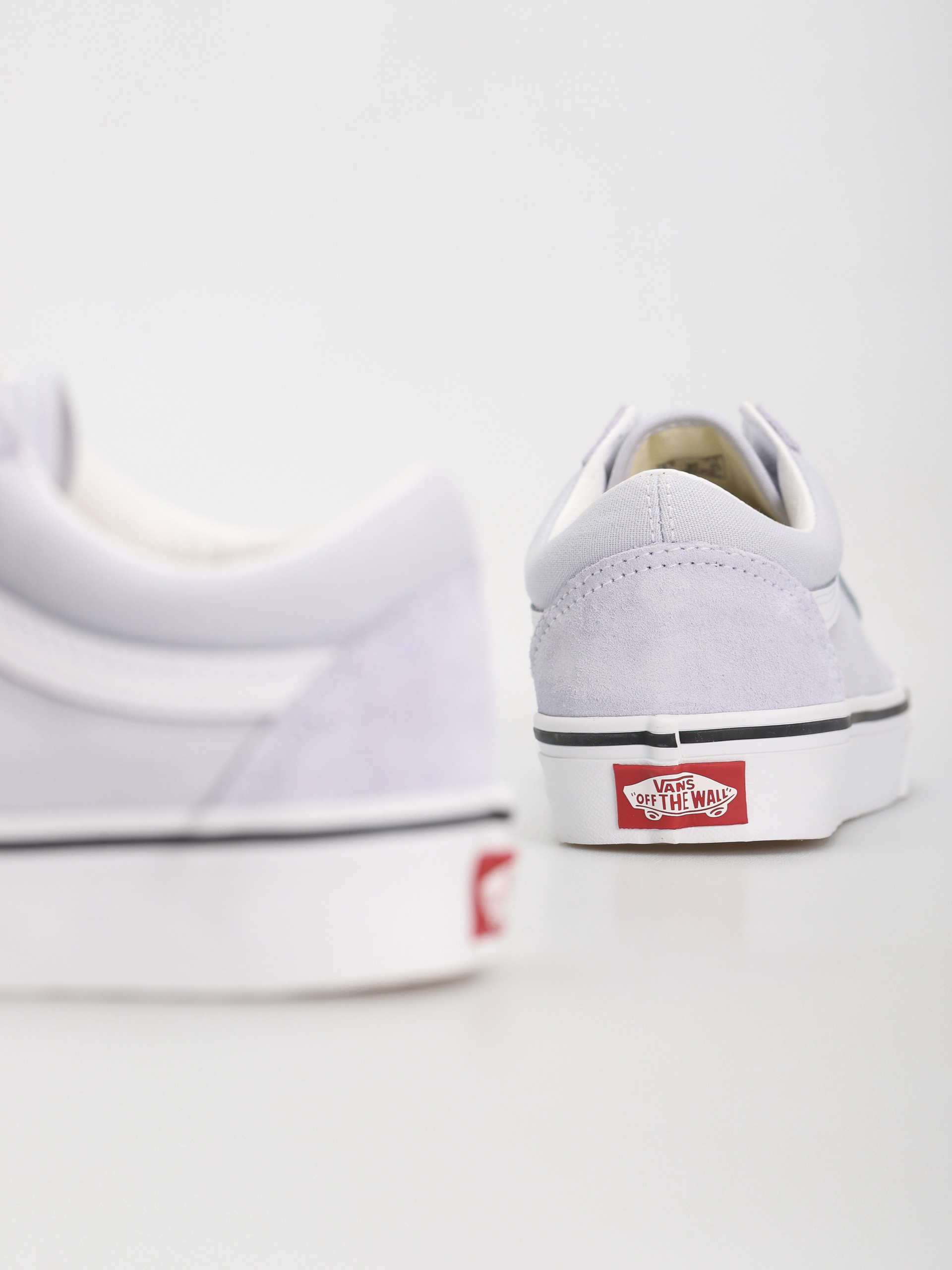 Vans Old Skool Shoes (color theory halogen blue)