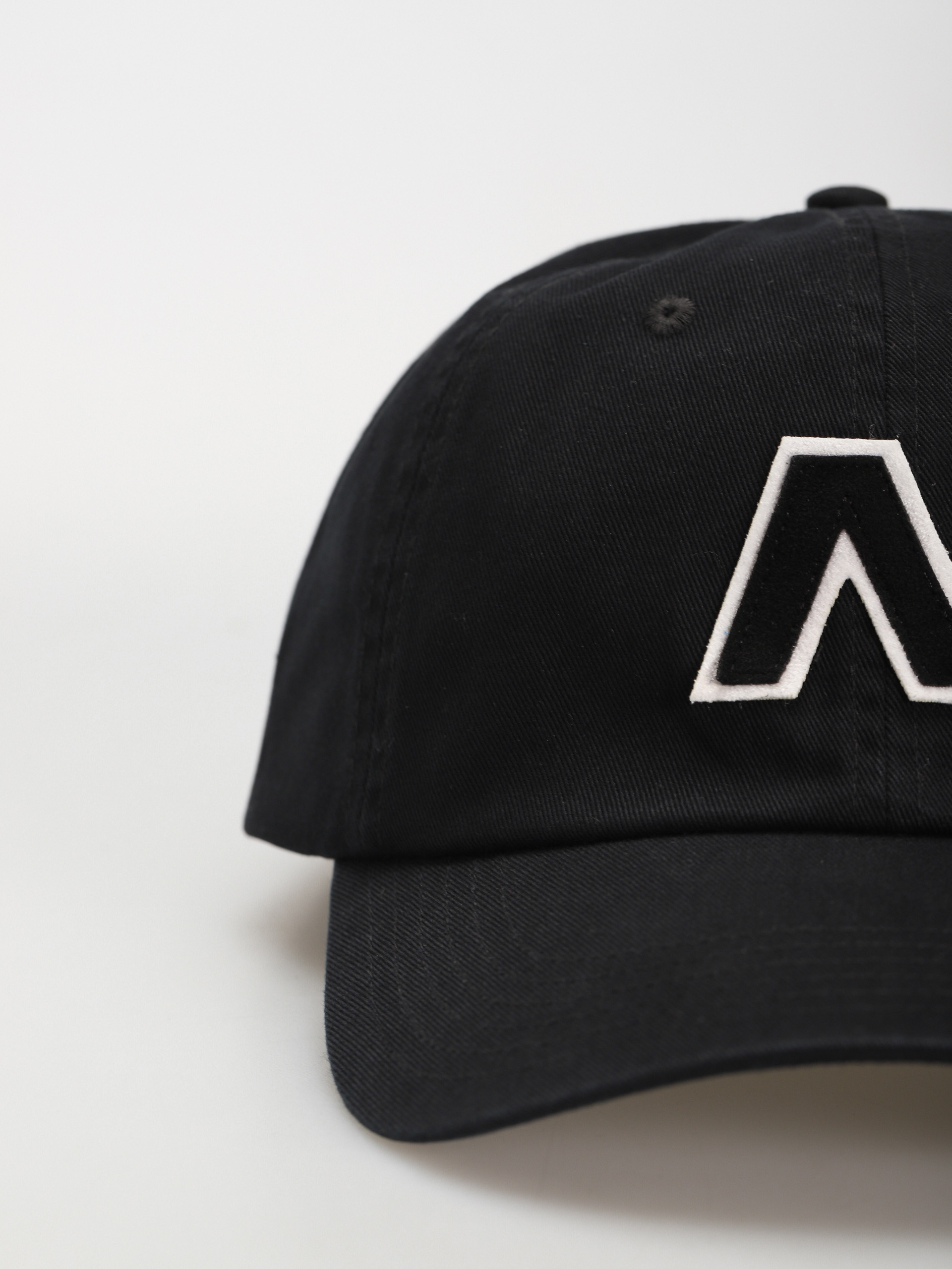 【NEW BALANCE】 6 Panel Block N Snapback Hat New Balance Block 6 Panel Snapback Cap - Black : Amazon.ca