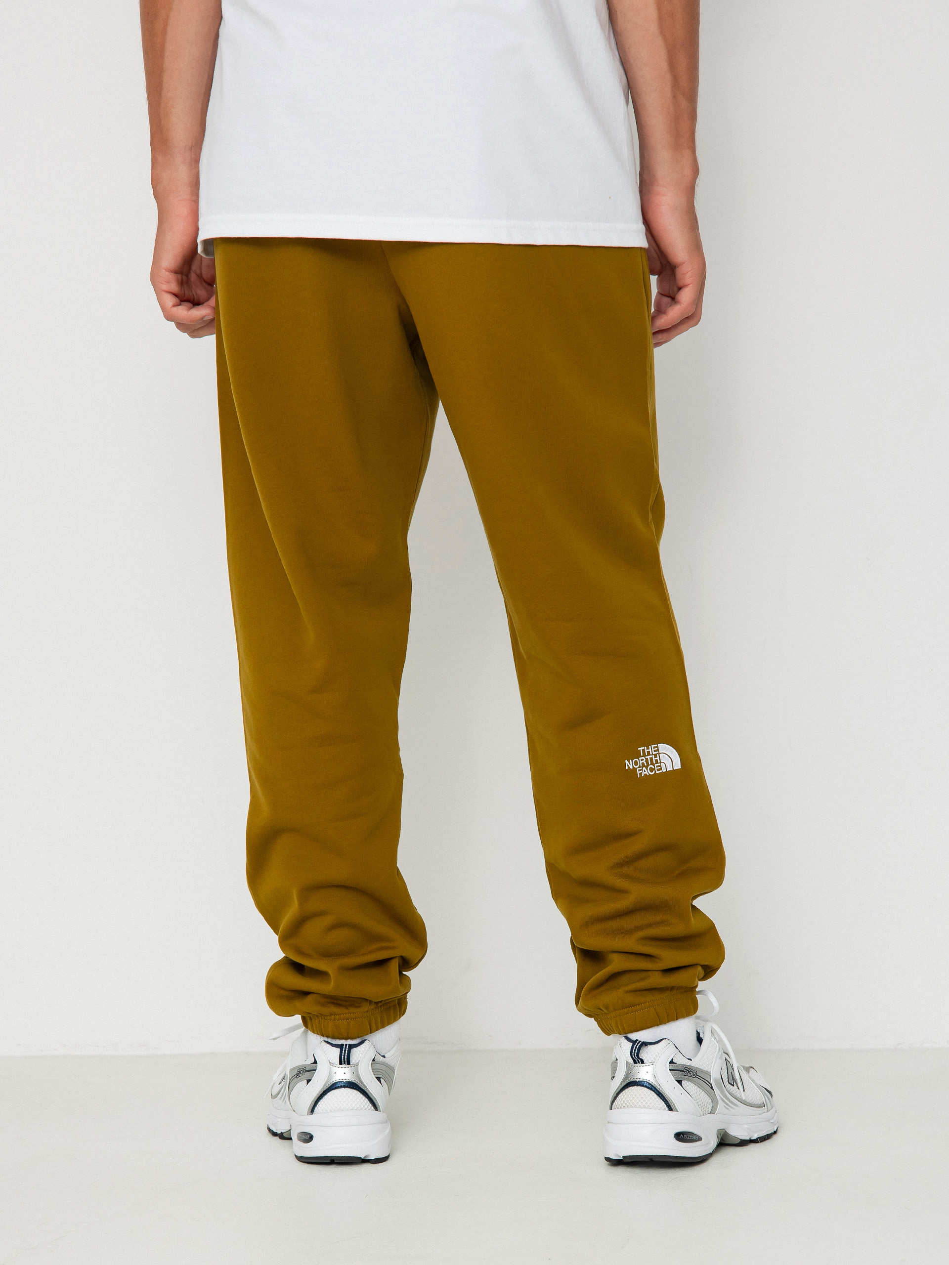 The North Face Essential Jogger Hose Grun moss green