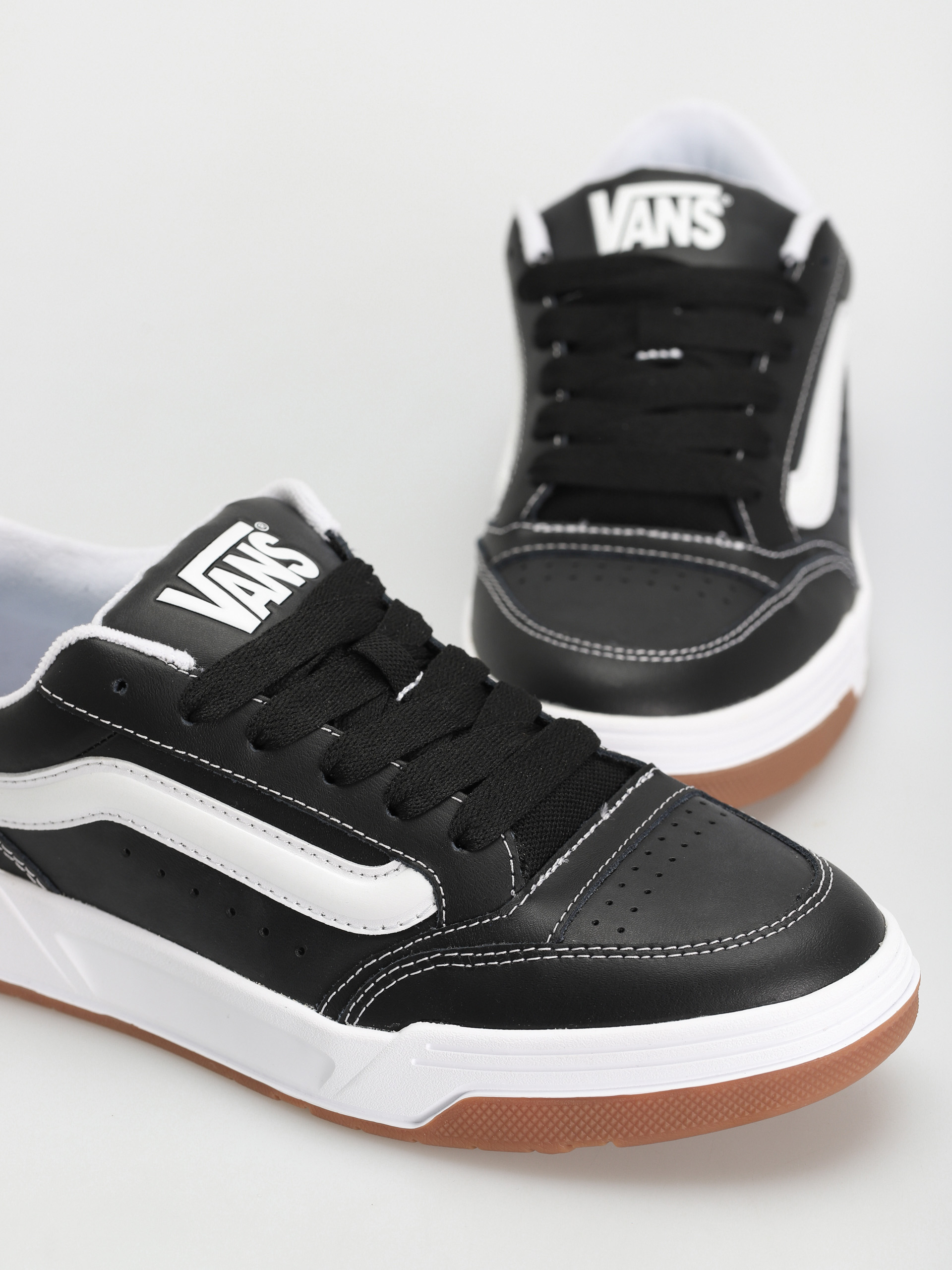 Vans Hylane Schuhe (black/white/gum)