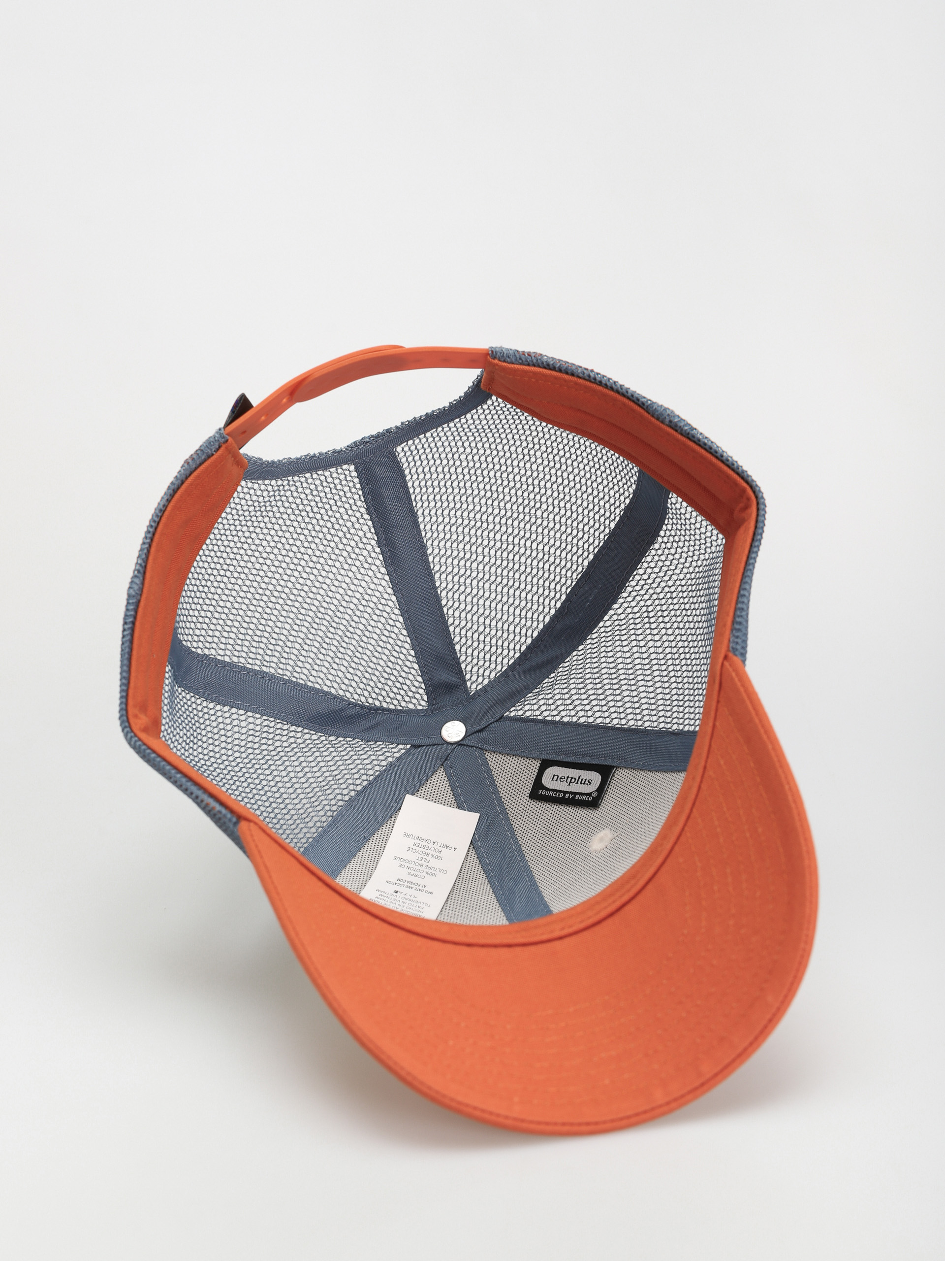 Patagonia P 6 Logo LoPro Trucker Cap (white w/redtail rust)