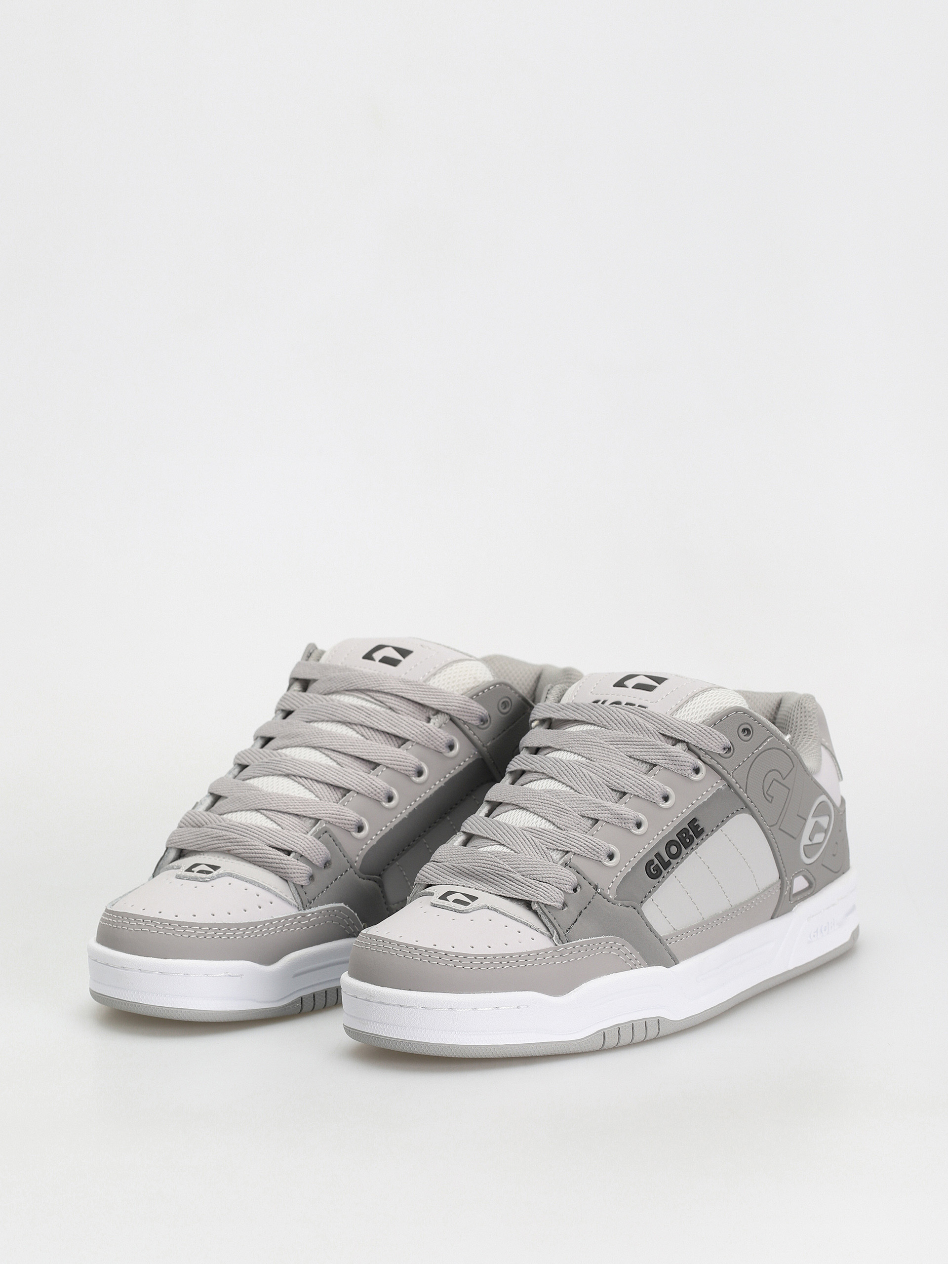Globe Tilt Shoes (triple grey)
