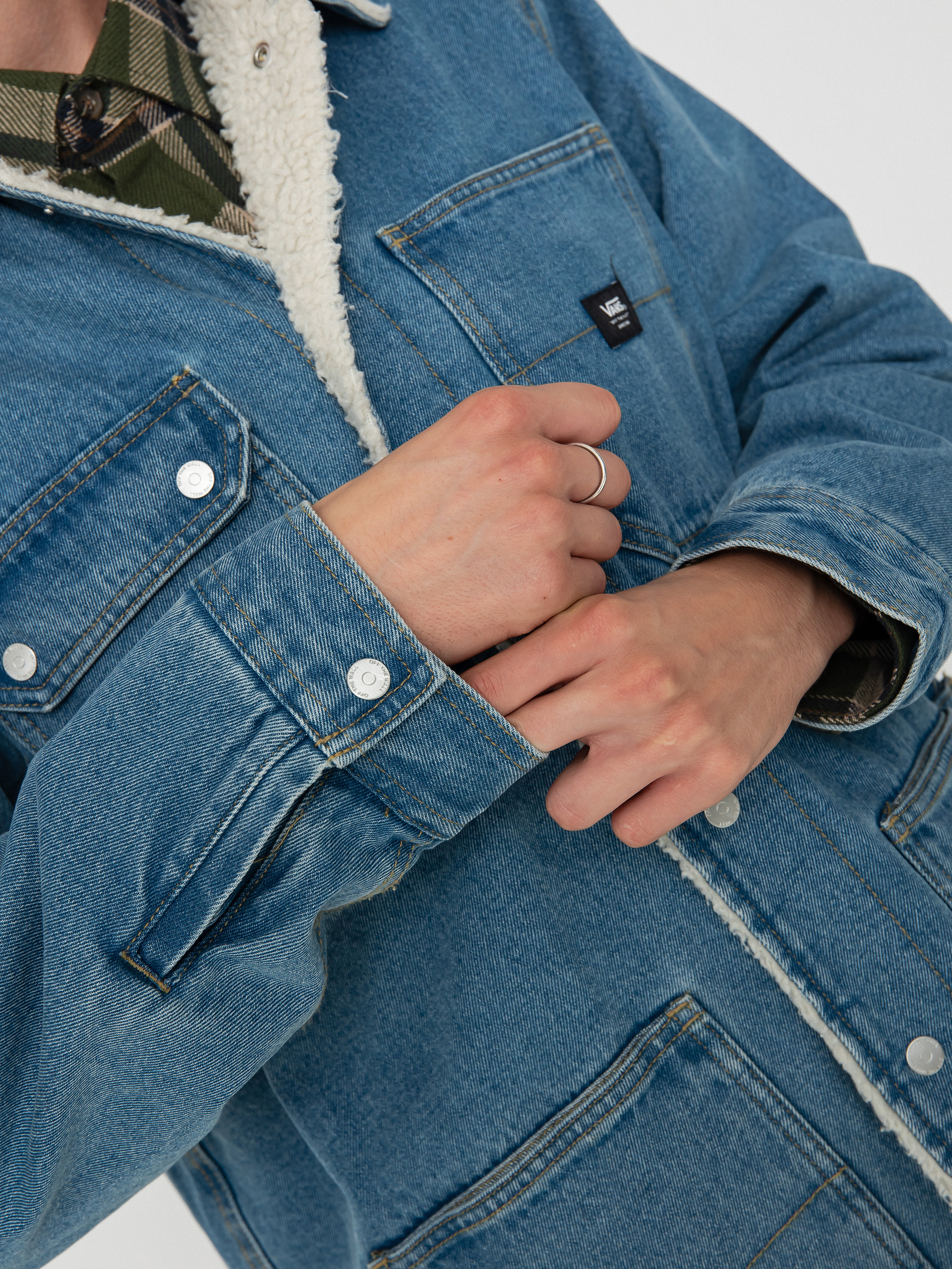 Vans Drill Chore Denim Sherpa Jacke (stonewash/blue)