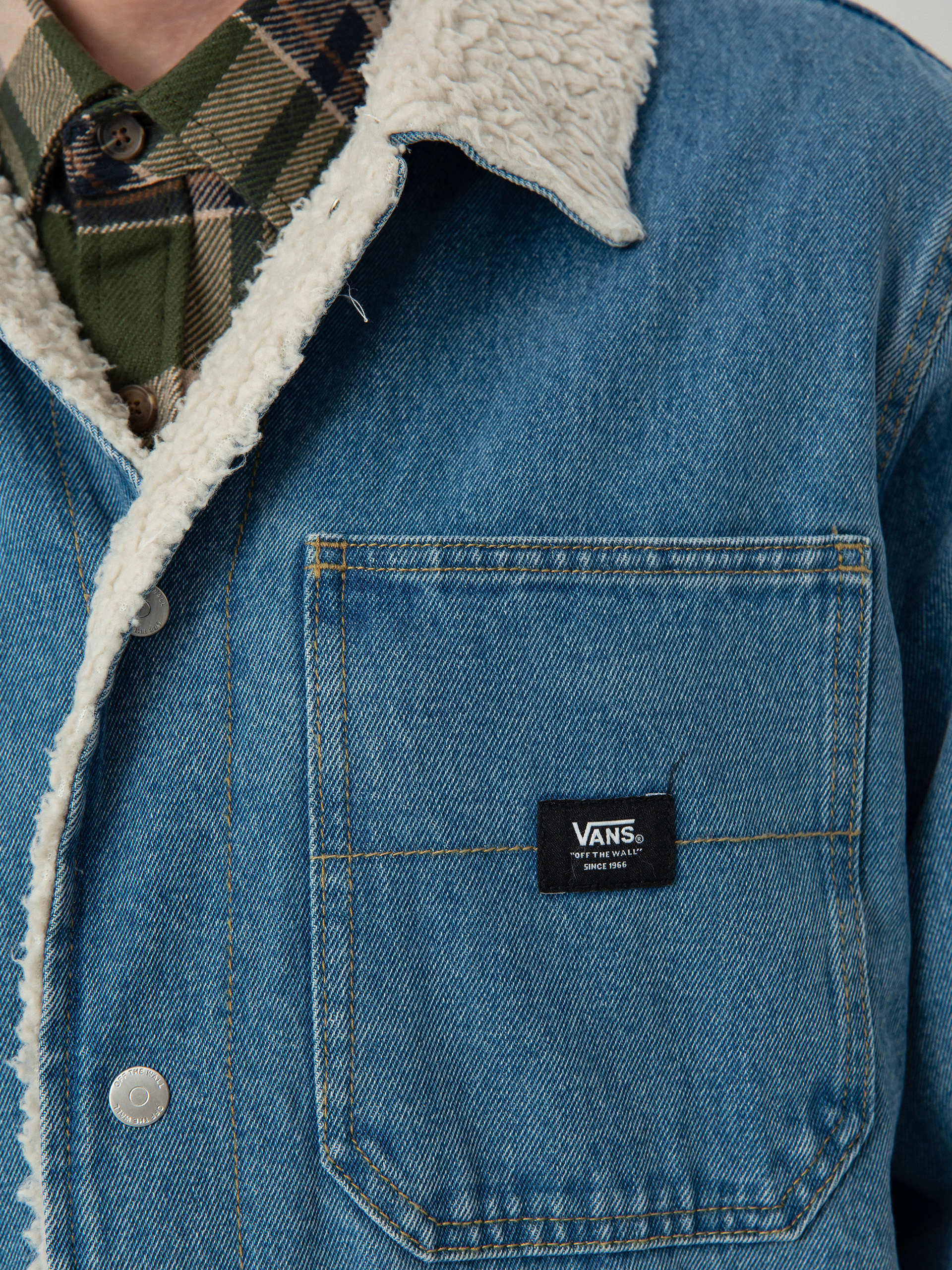 Vans Drill Chore Denim Sherpa Jacke (stonewash/blue)