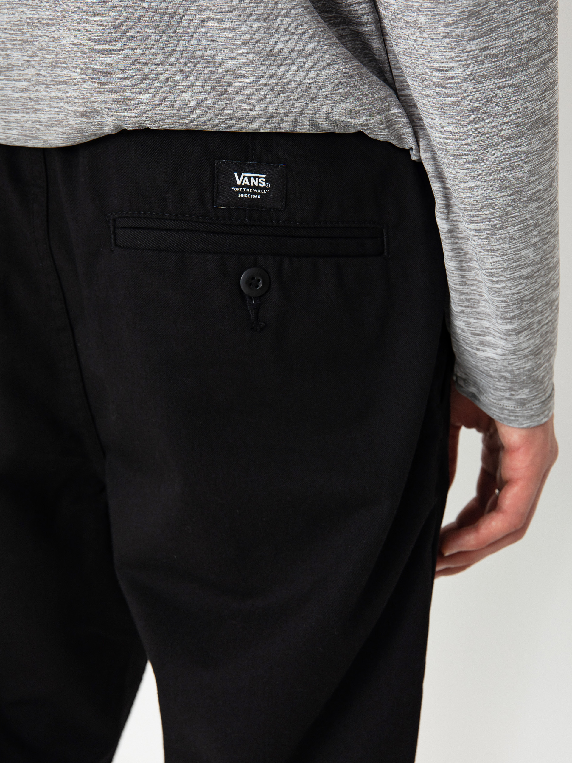 Vans Authentic Chino Relaxed Pants (black)