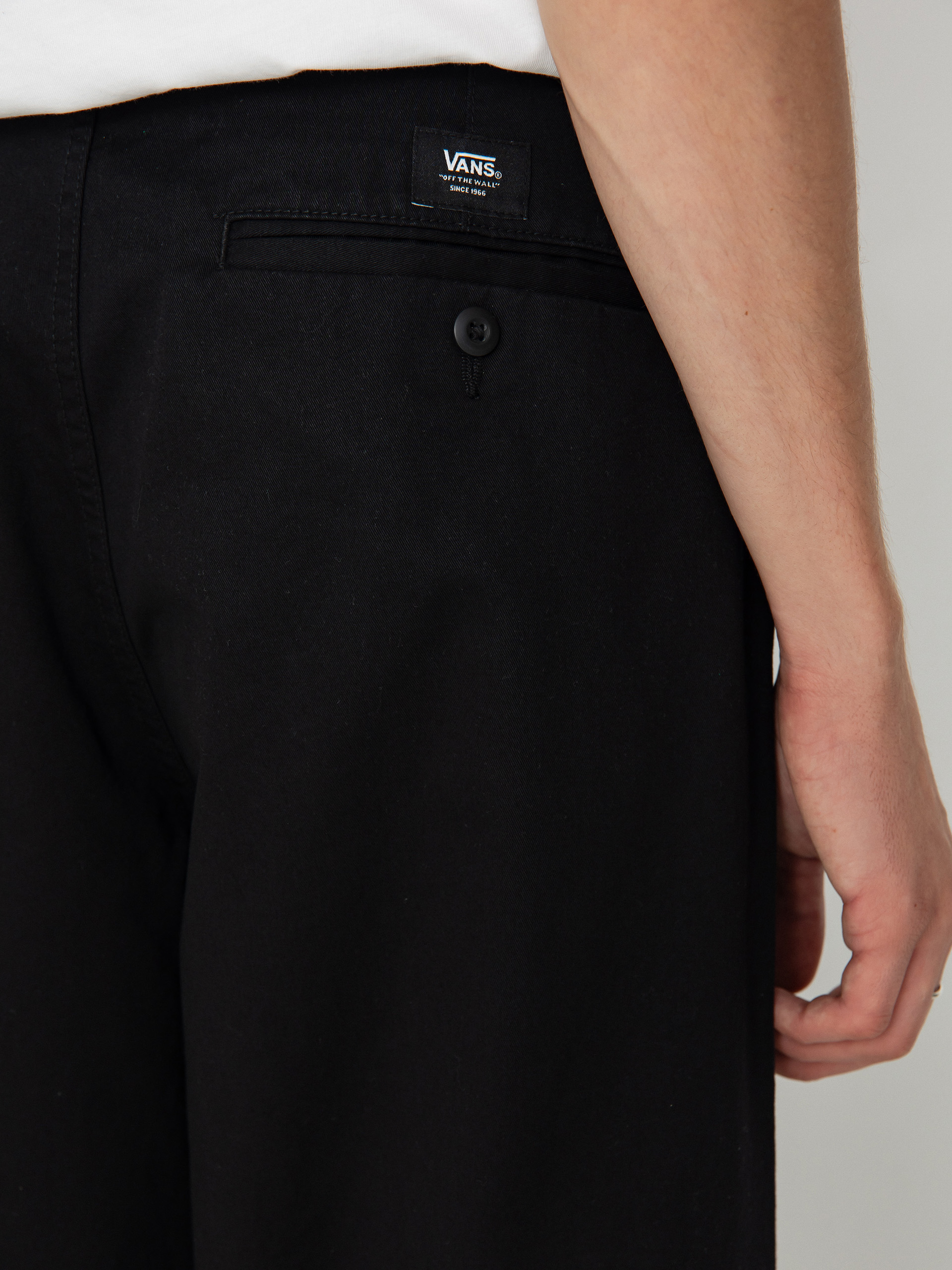 Vans Authentic Chino Baggy Pants (black)