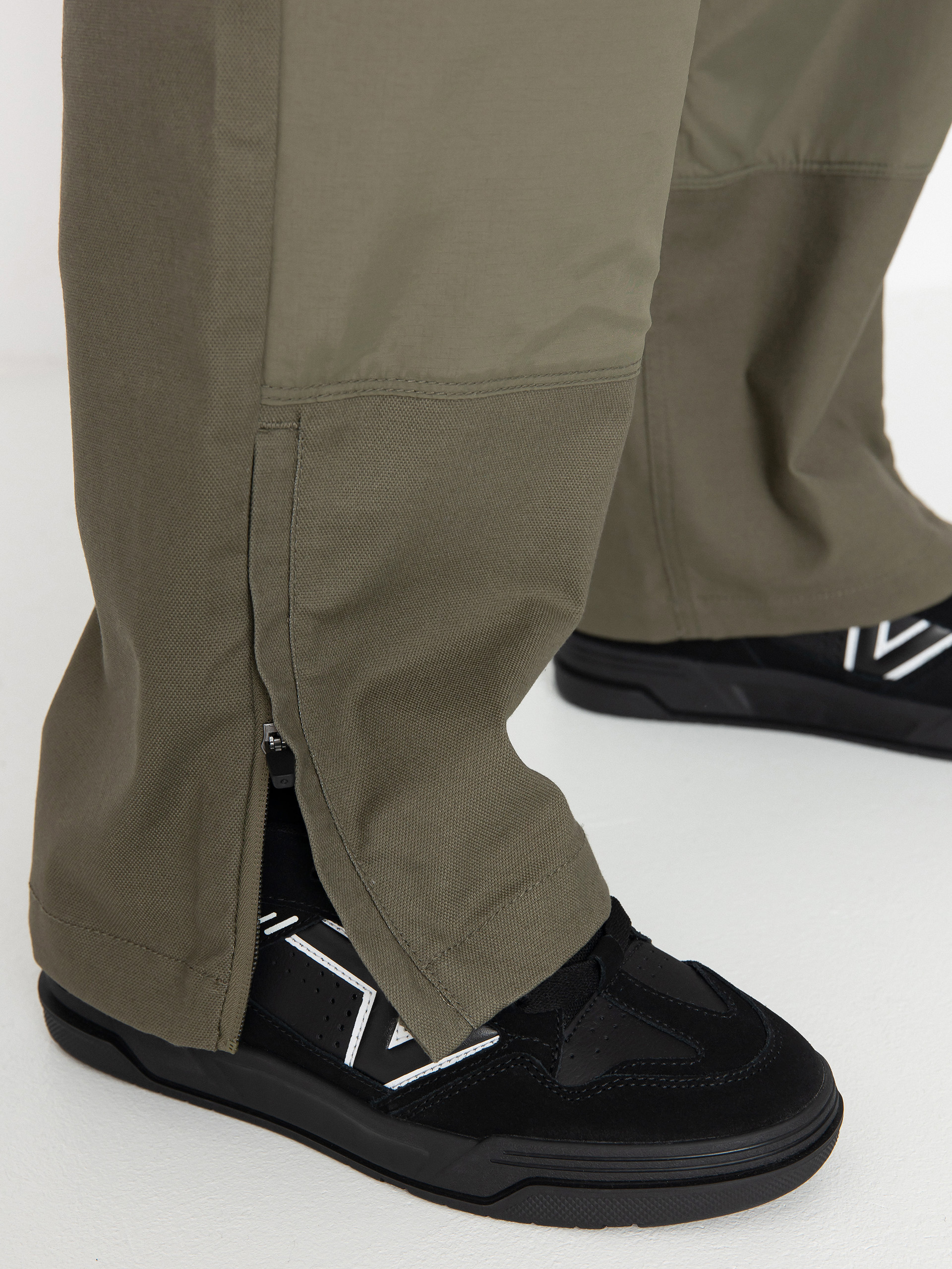 Volcom Pants Tt B Iguchi Work - green (wintermoss)
