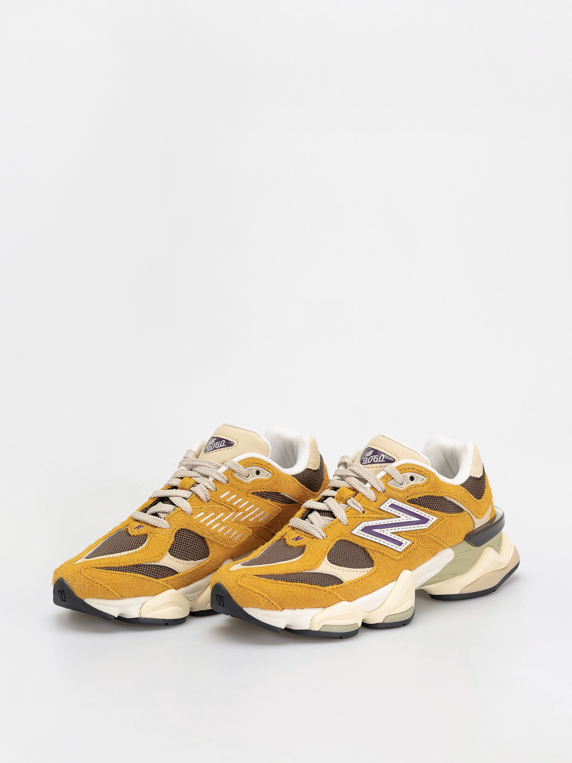 New Balance Shoes 9060 (butterscotch)