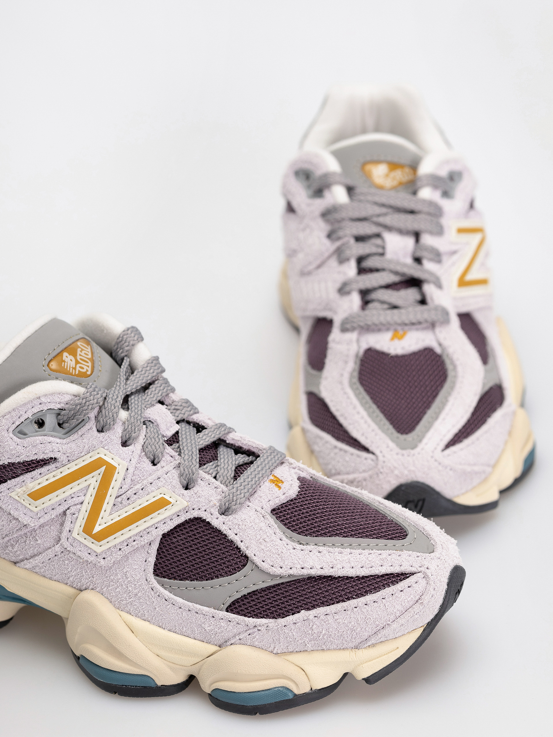 New Balance Shoes 9060 (purple)