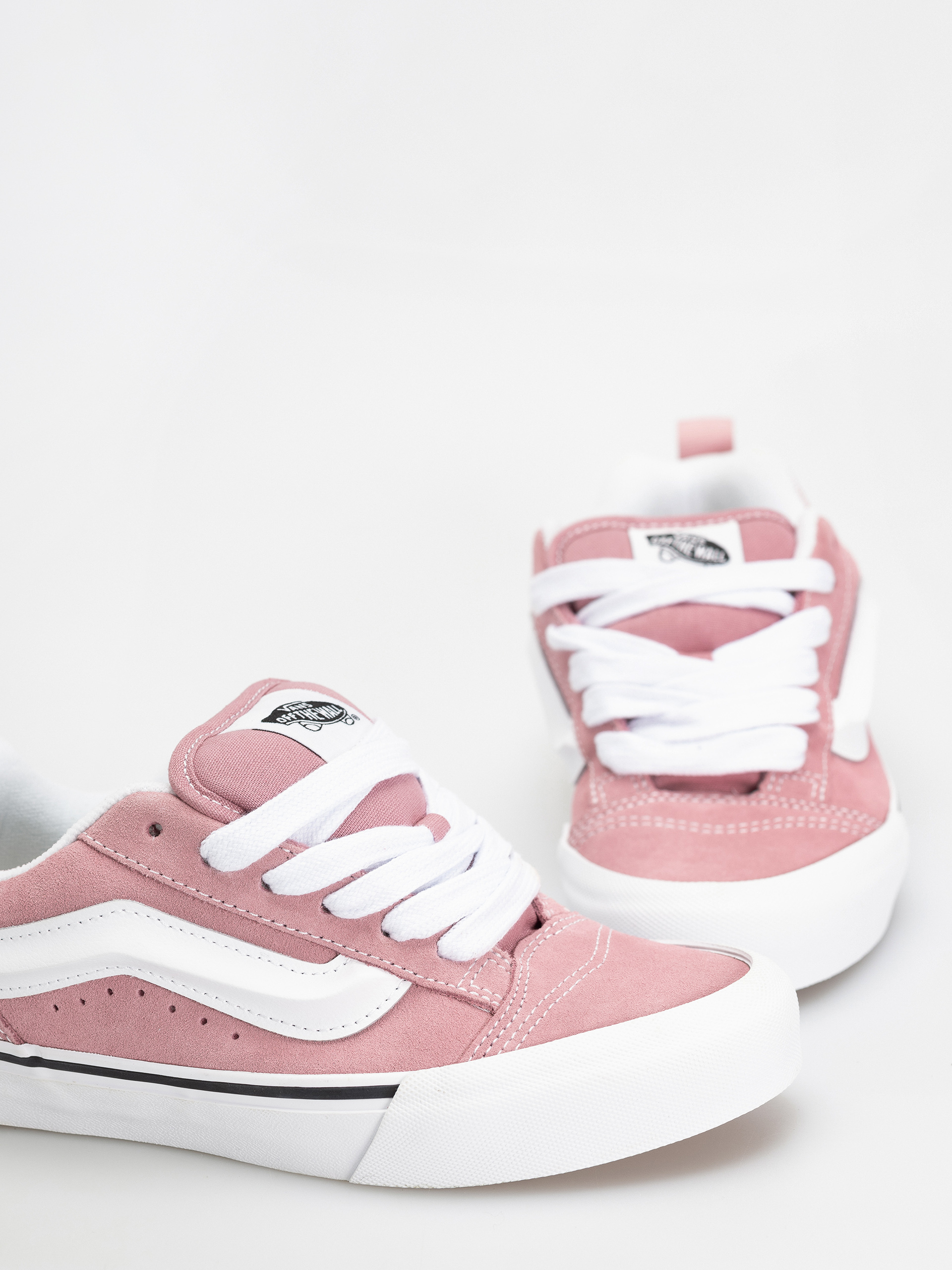 Vans Knu Skool Shoes (color theory foxglove)